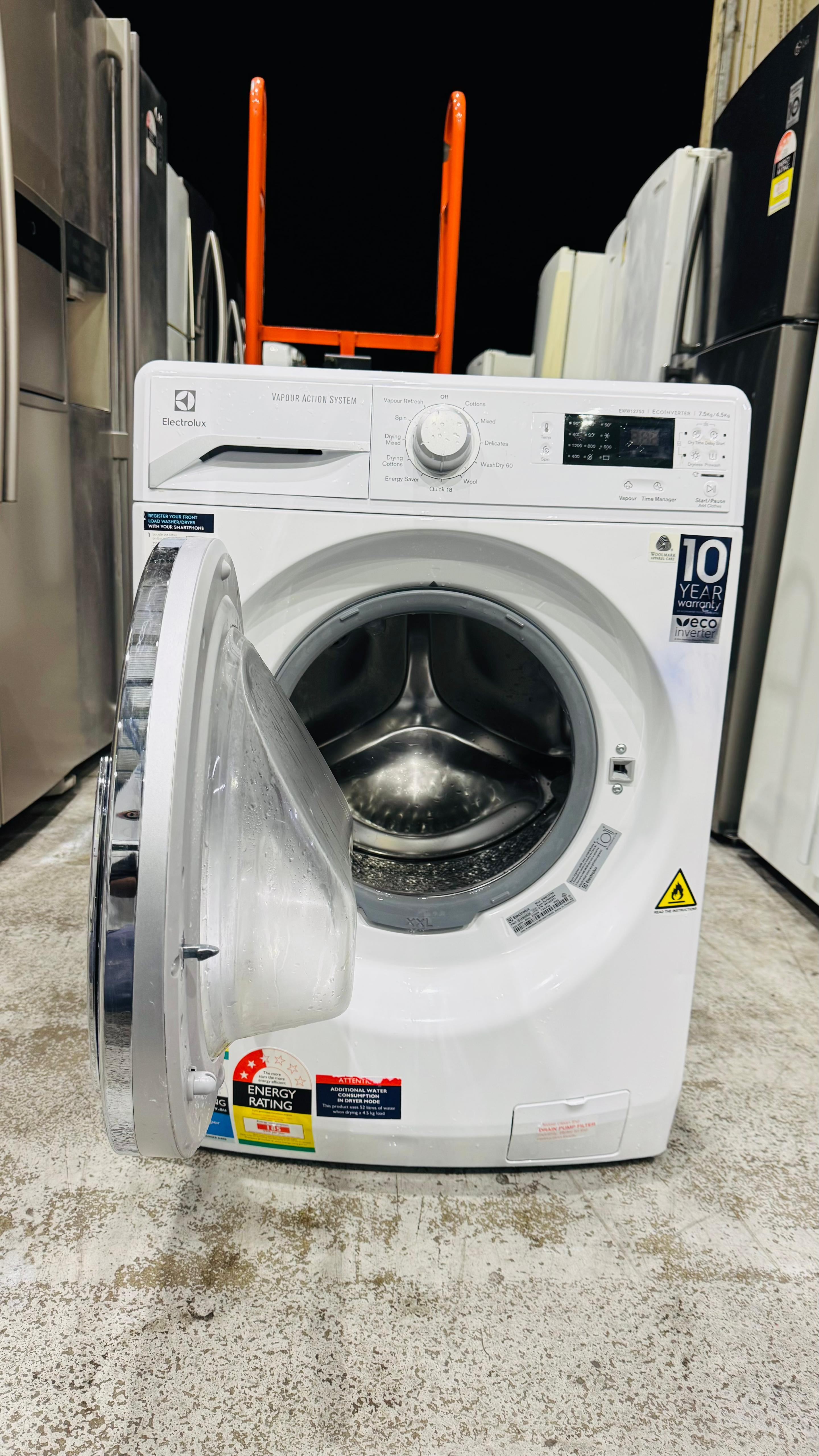 ELECTROLUX 7.5KGS FRONT LOADER WASHING MACHINE