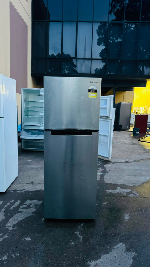 SAMSUNG 320 LITRES FRIDGE FREEZER