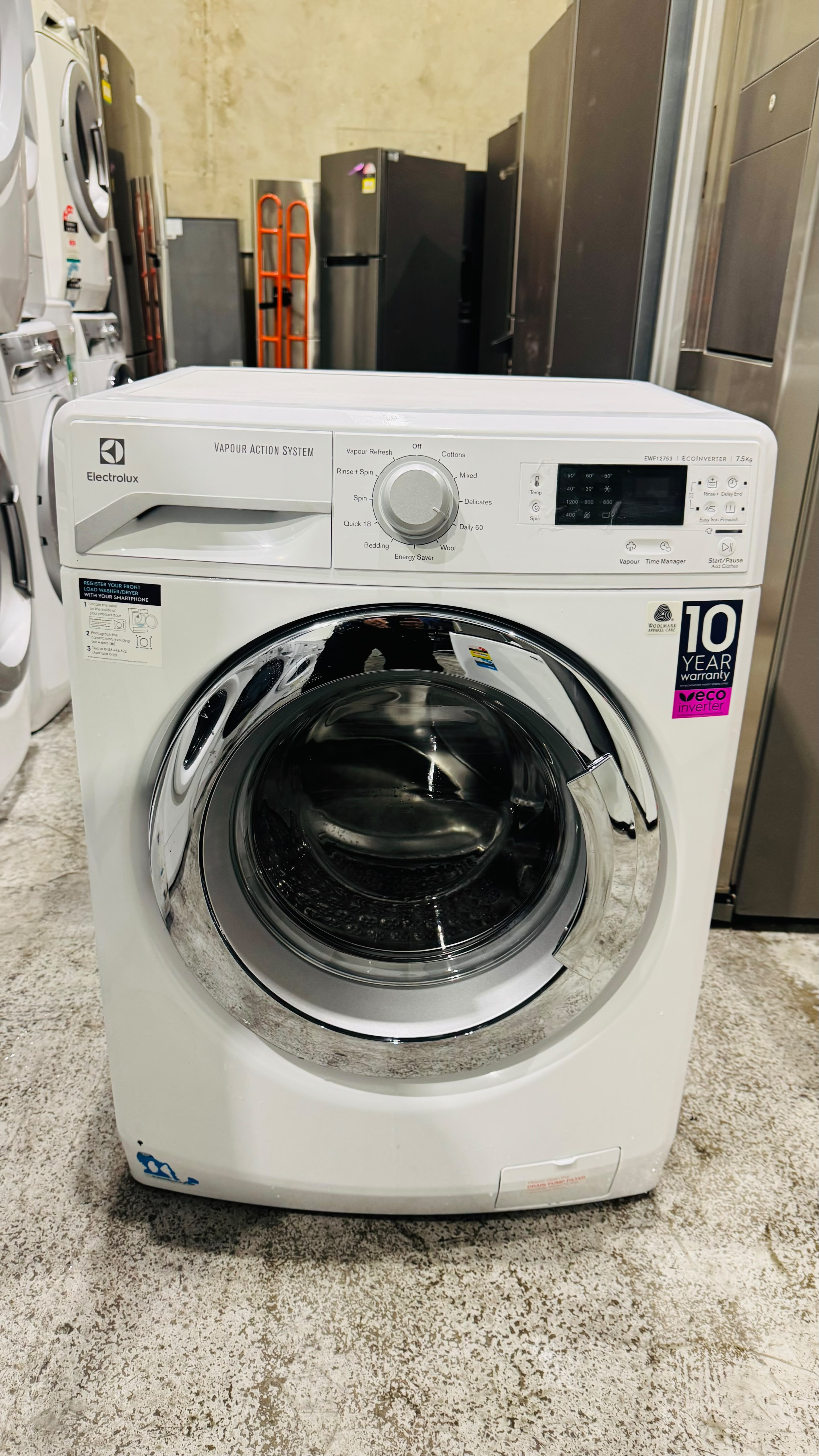 ELECTROLUX 7.5KGS FRONT LOADER WASHING MACHINE