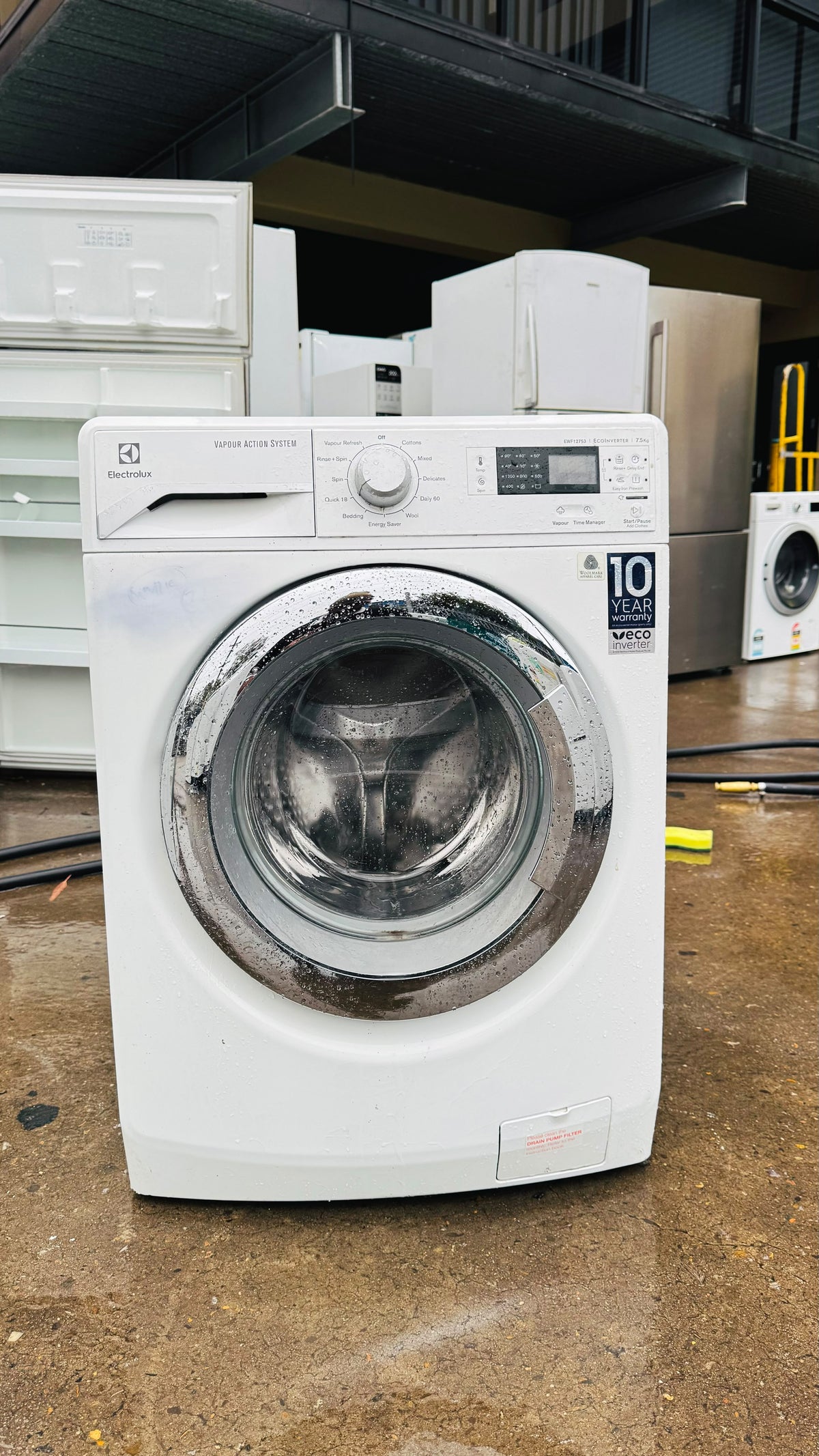 ELECTROLUX 7.5KGS FRONT LOADER WASHING MACHINE