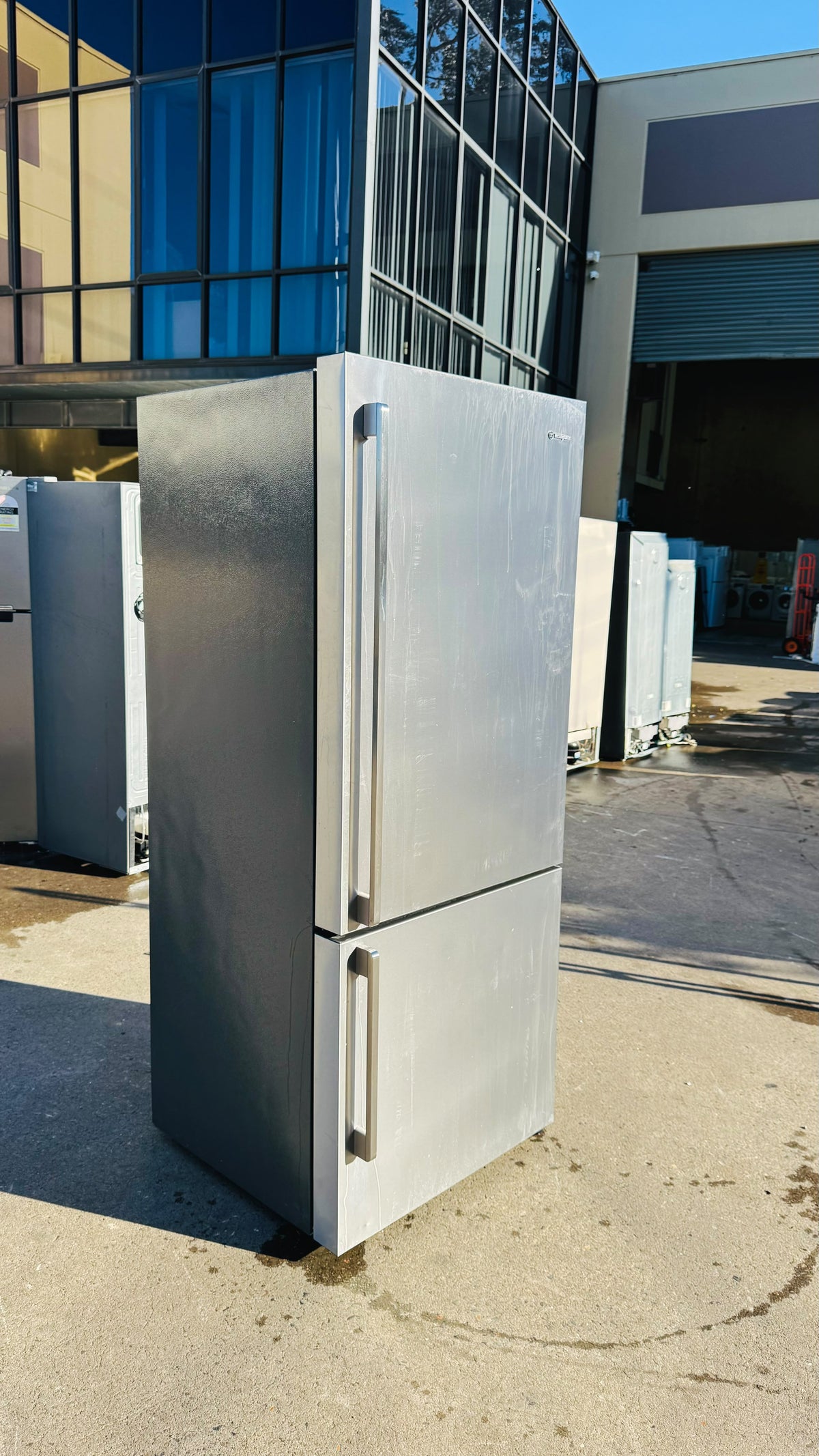 WESTINGHOUSE 453 LITRES FRIDGE FREEZER