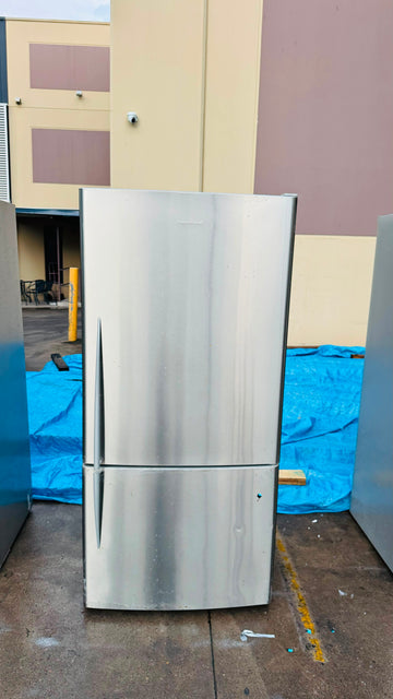 FISHER AND PAYKEL 519 LITRES FRIDGE FREEZER