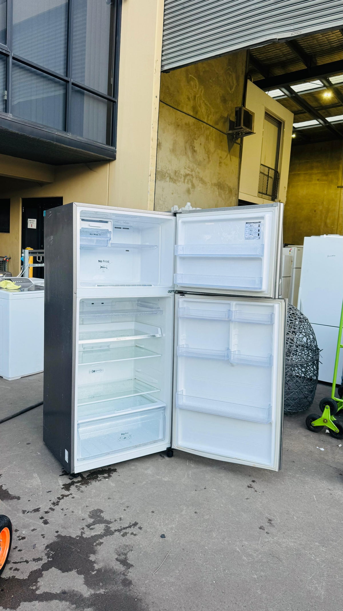 SAMSUNG 527 LITRES FRIDGE FREEZER