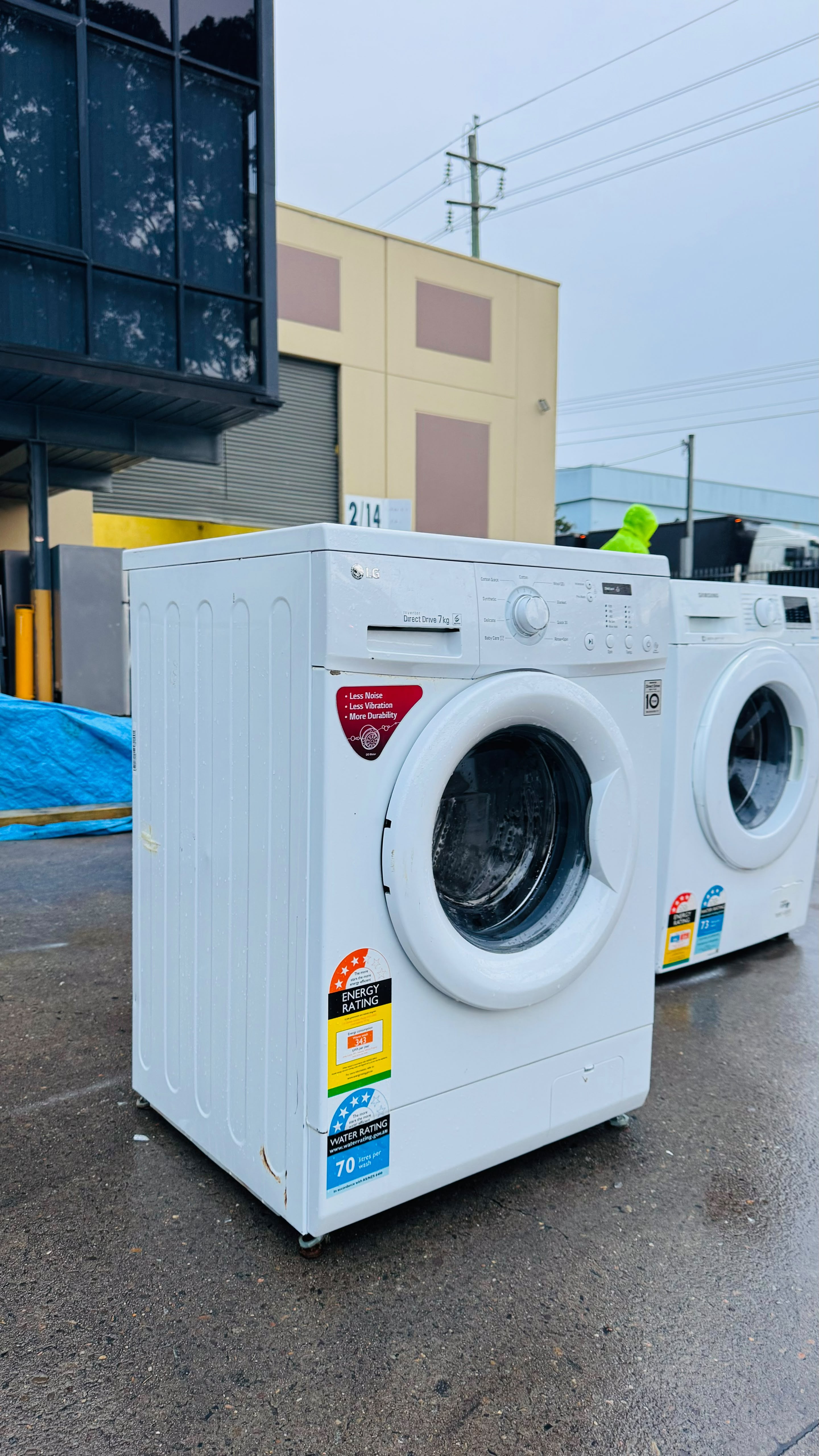 LG 7KGS FRONT LOADER WASHING MACHINE