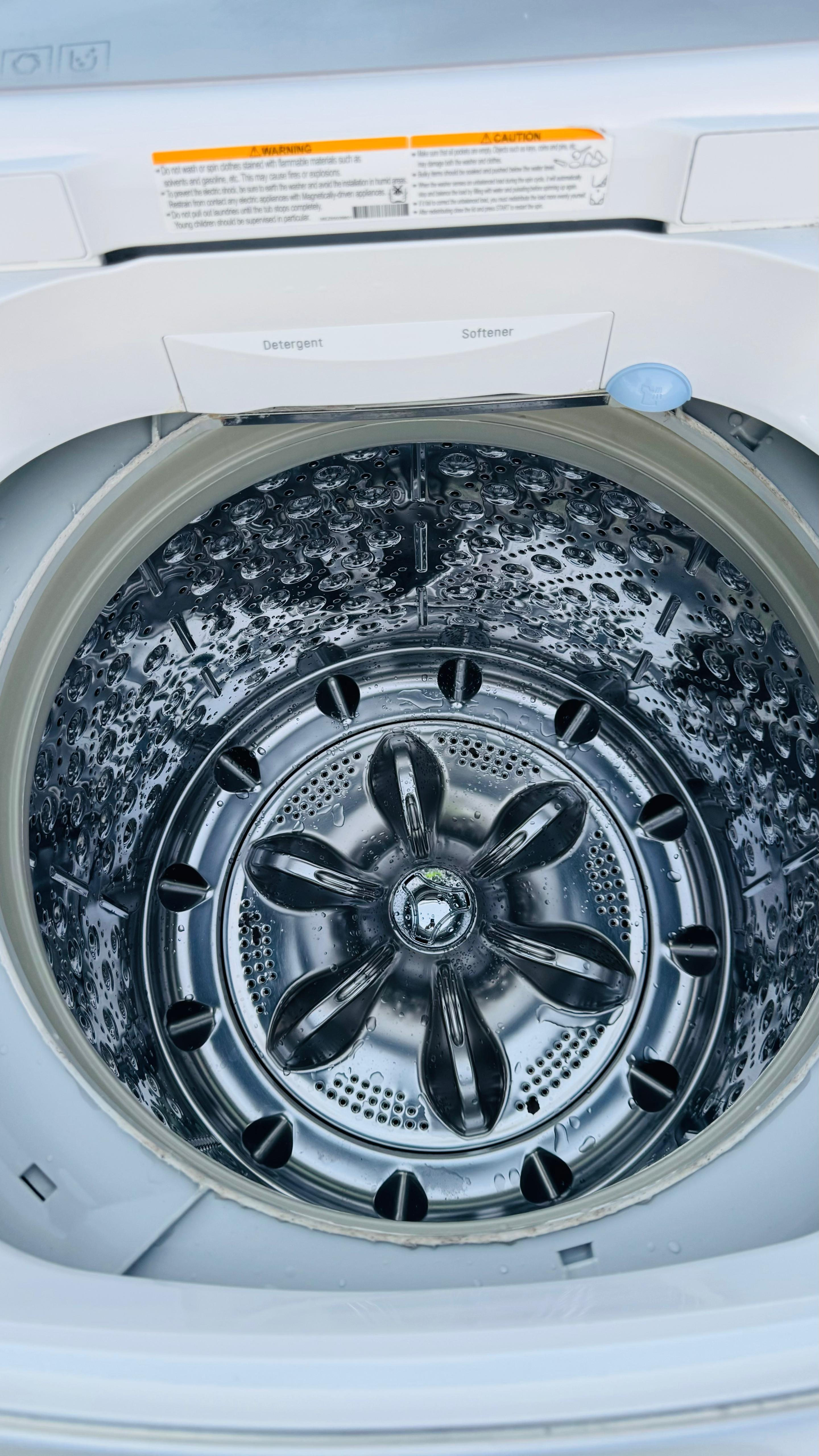 LG 9.5KGS TOP LOADER WASHING MACHINE