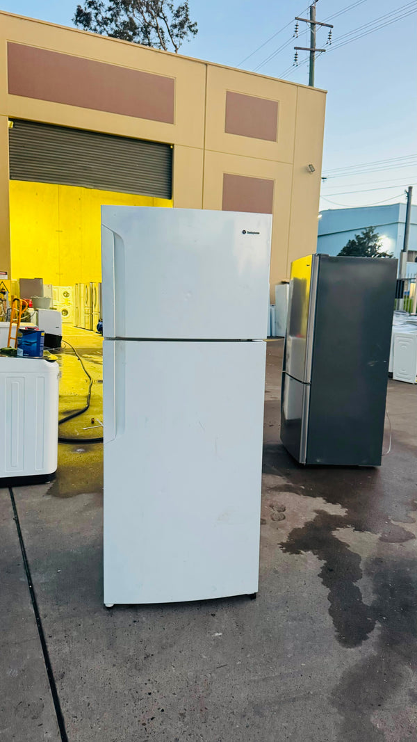 WESTINGHOUSE 462 LITRES FRIDGE FREEZER