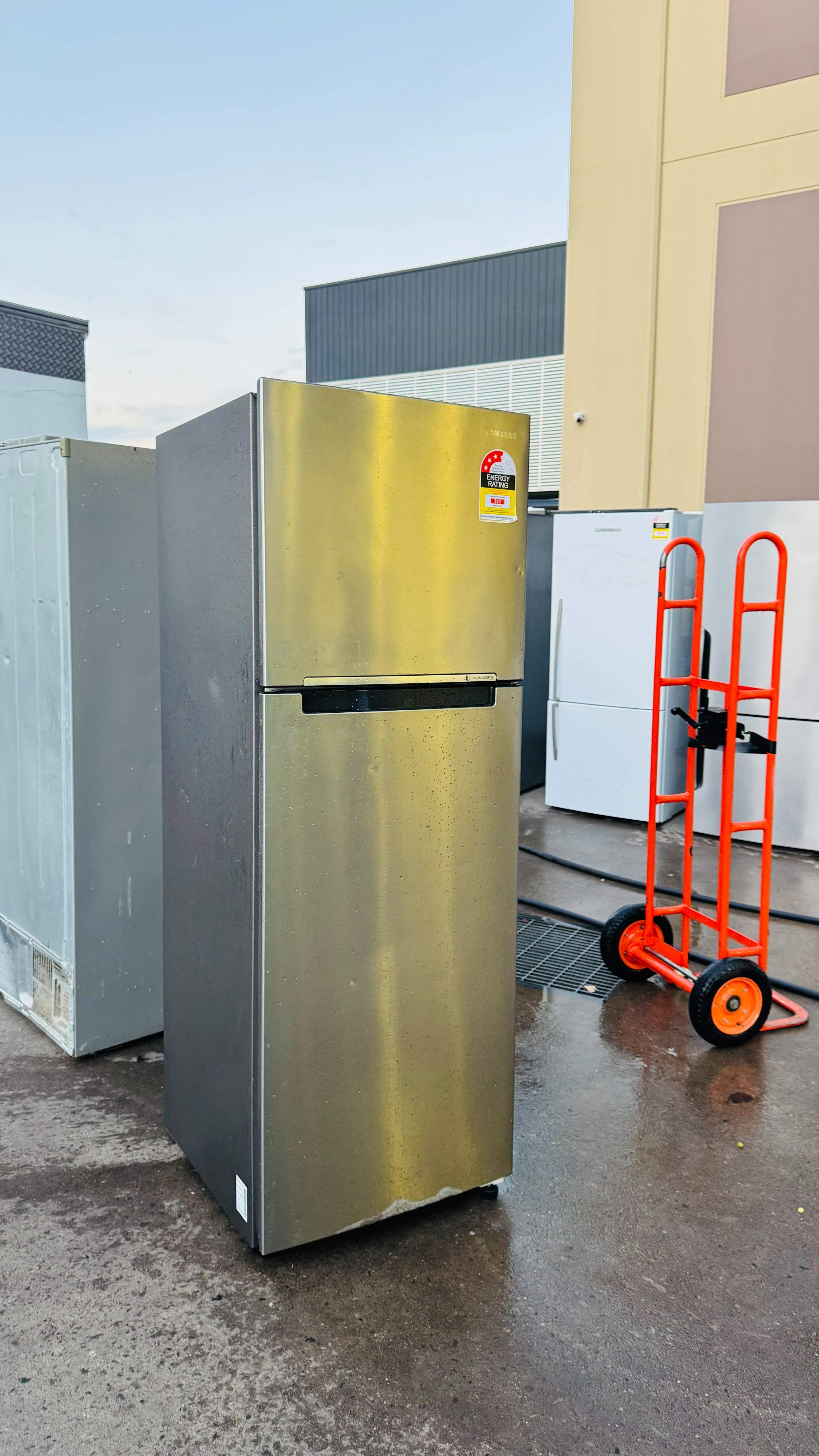 SAMSUNG 343 LITRES FRIDGE FREEZER
