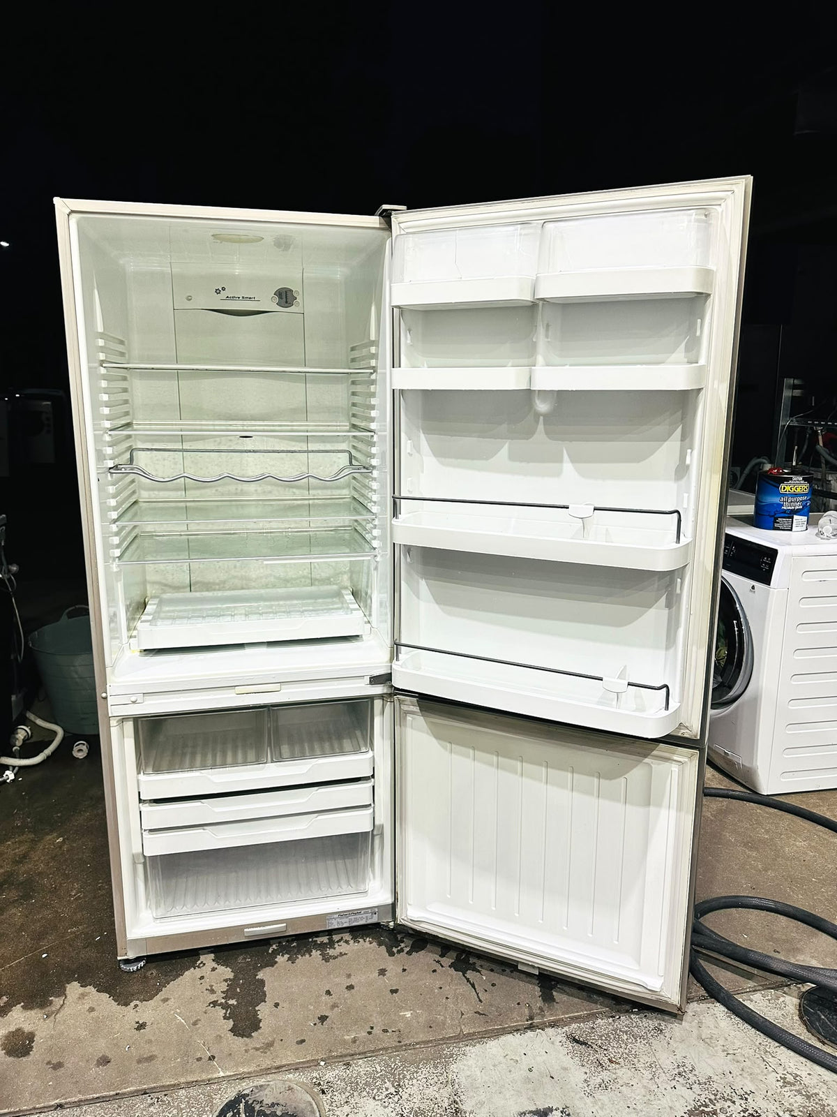 FISHER AND PAYKEL 442 LITRES FRIDGE FREEZER