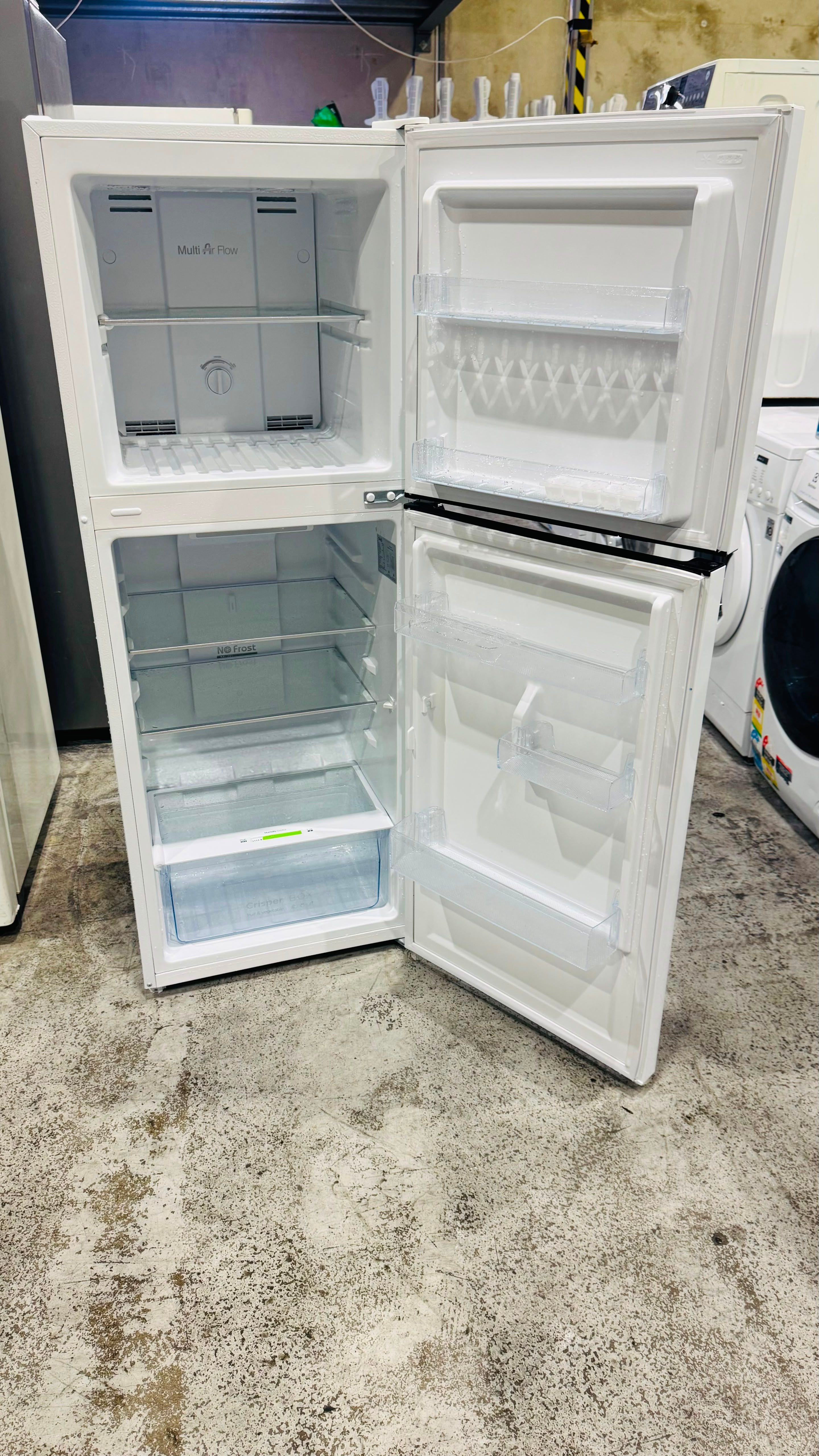 CHIQ 202 LITRES FRIDGE FREEZER