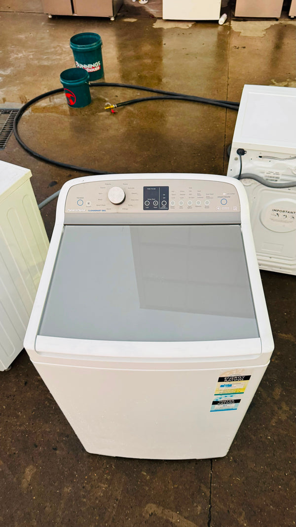 FISHER AND PAYKEL 8KGS TOP LOADER WASHING MACHINE