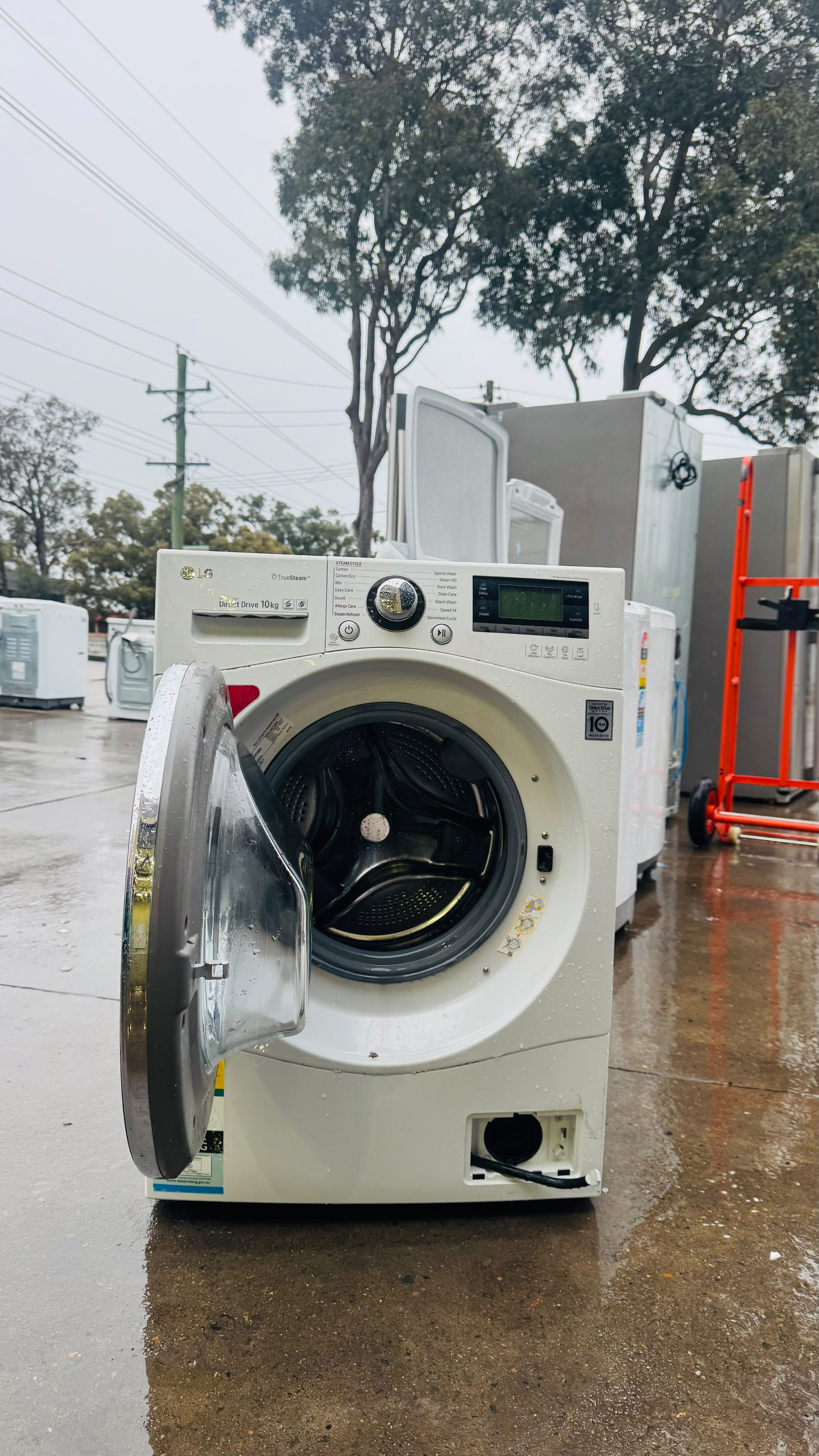 LG 10KGS FRONT LOADER WASHING MACHINE