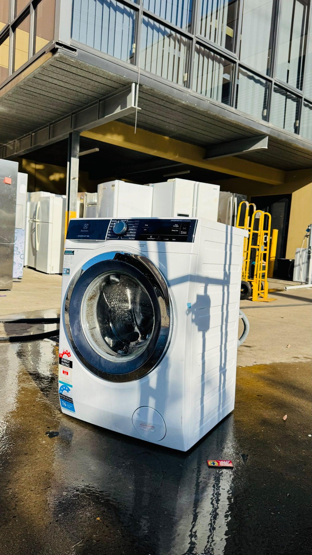 ELECTROLUX 9KGS FRONT LOADER WASHING MACHINE