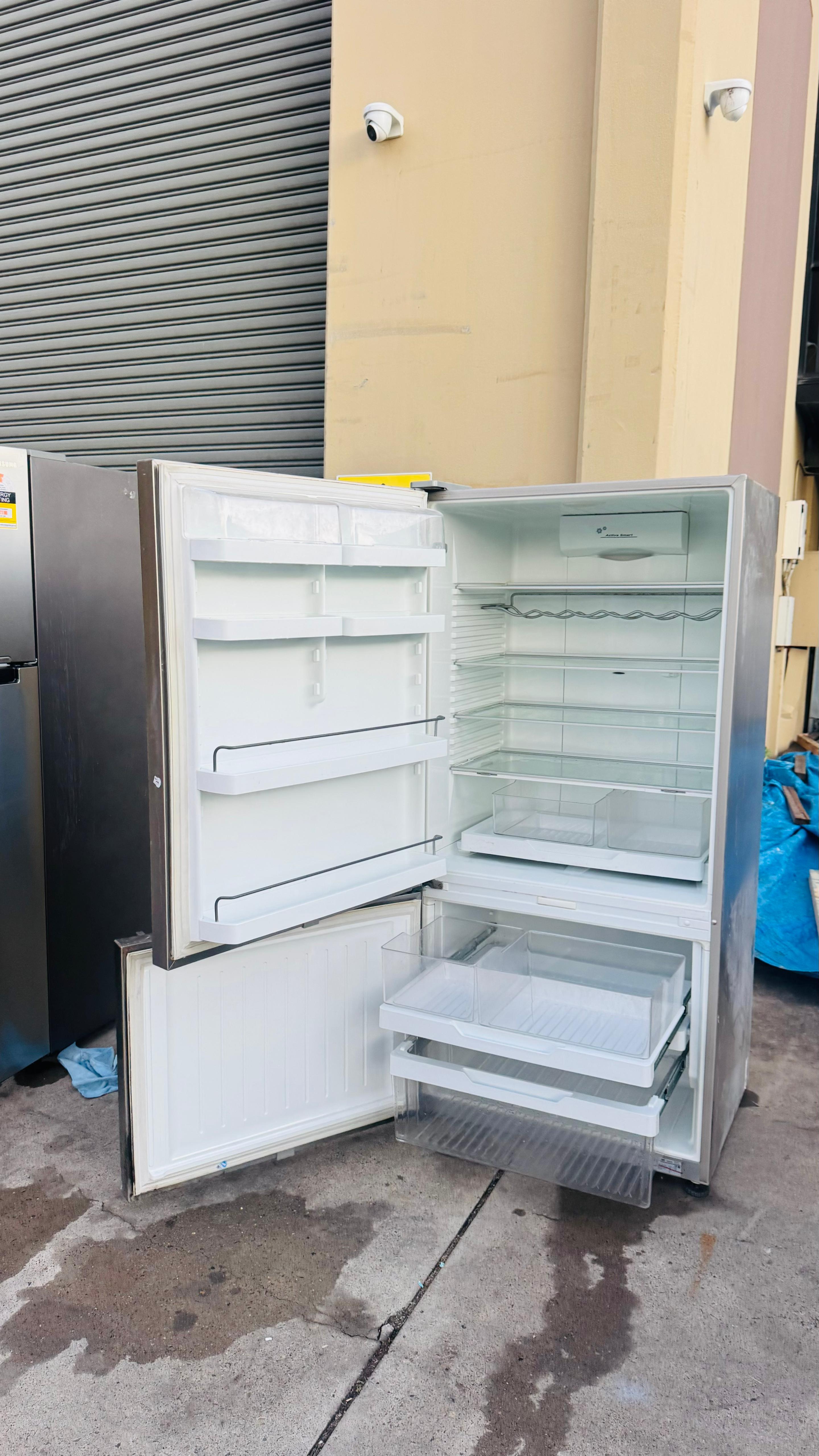 FISHER AND PAYKEL 519 LITRES FRIDGE FREEZER DISPLAY NOT WORKING CANT SENT TEMPRATURE