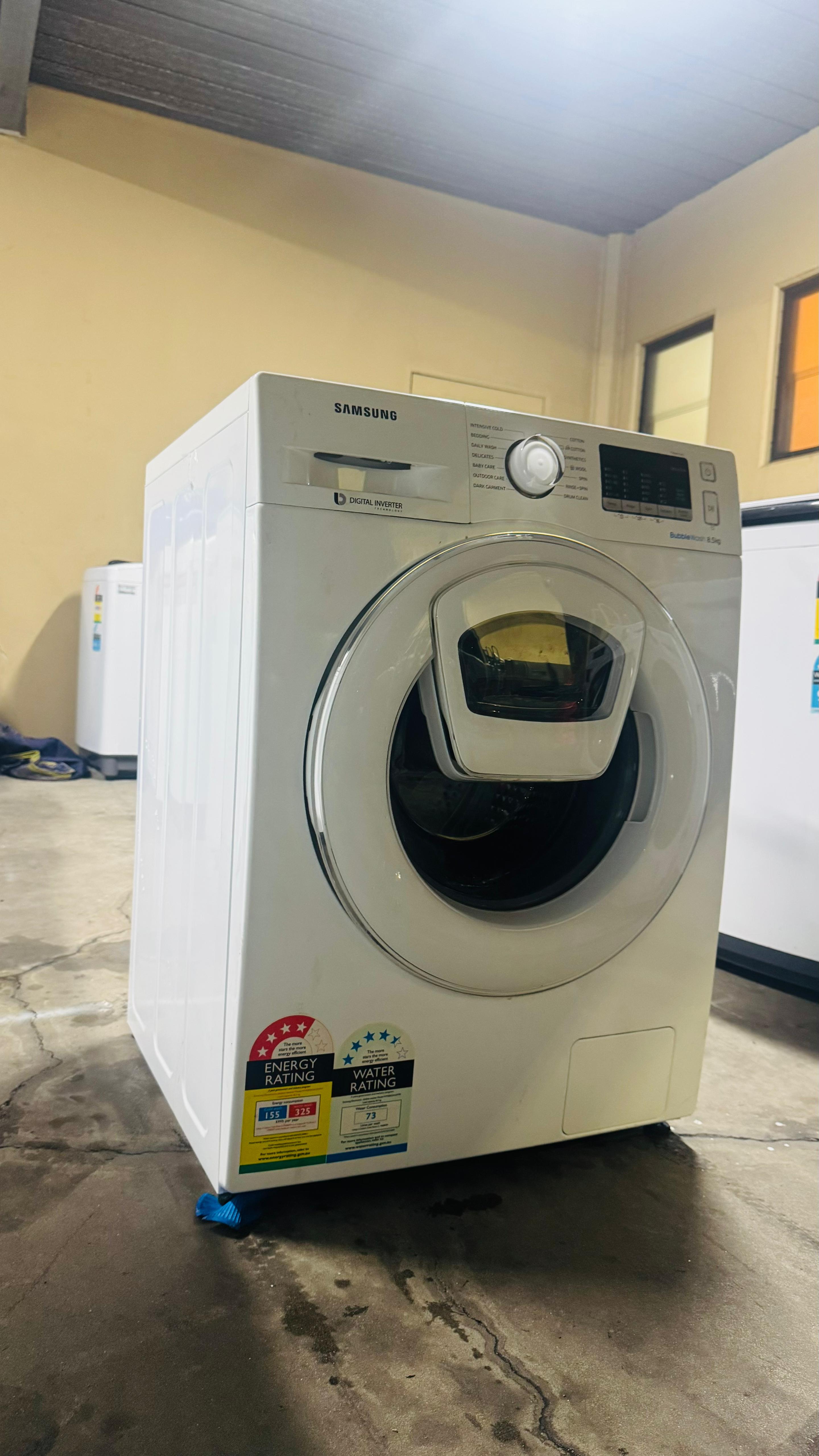 SAMSUNG 8.5KGS FRONT LOADER WASHING MACHINE