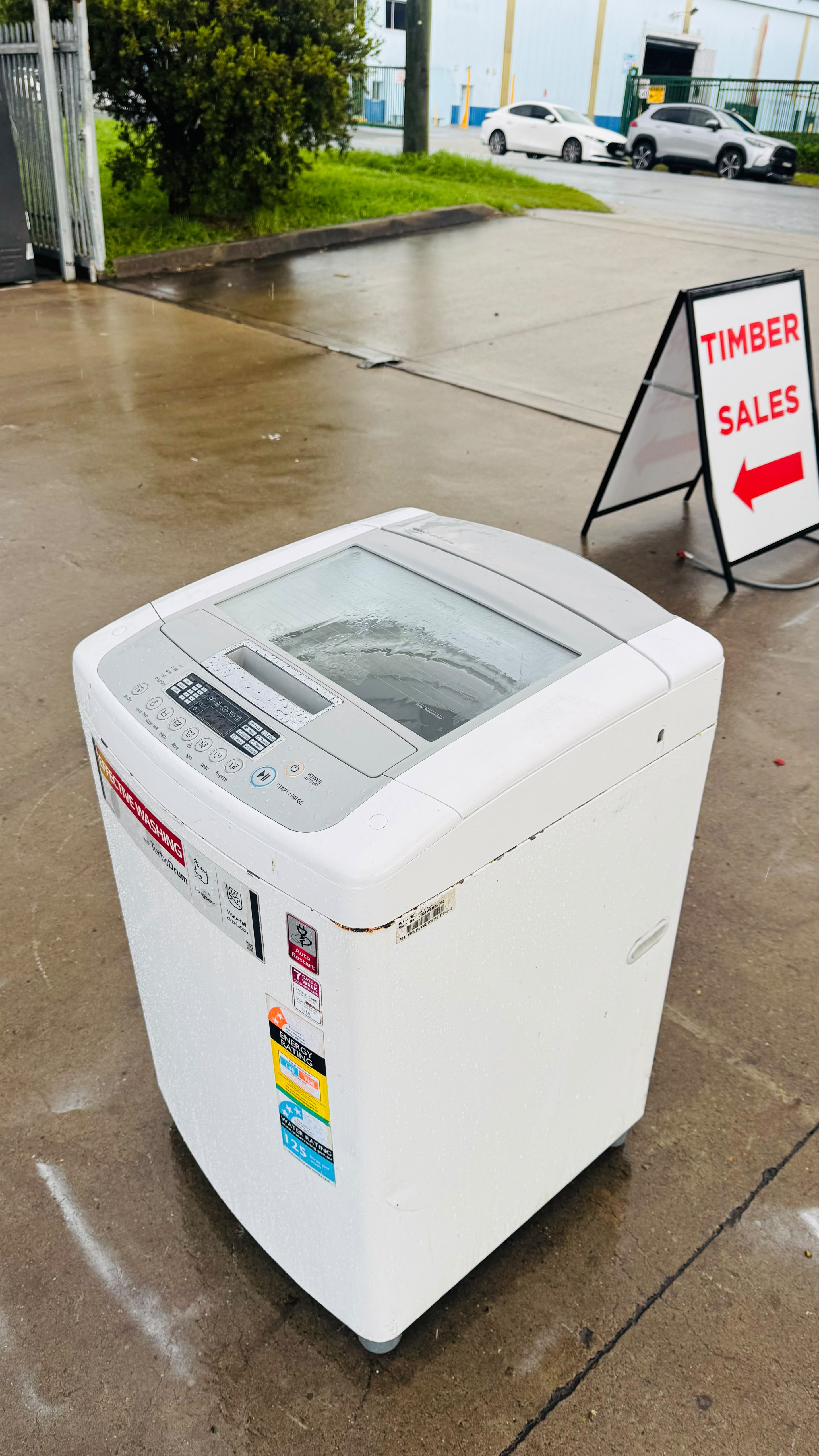 LG 8.5KGS TOP LOADER WASHING MACHINE