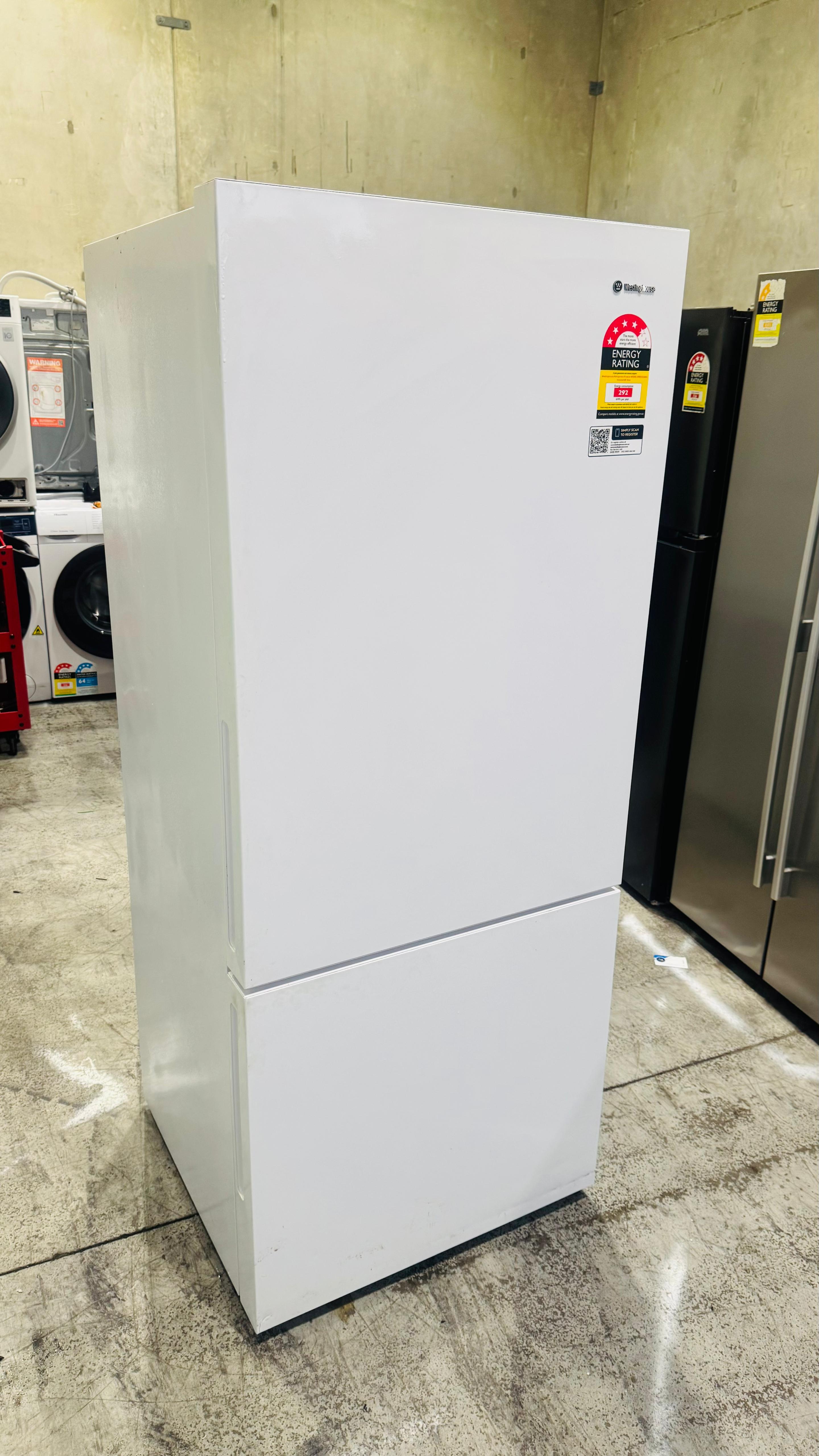 WESTINGHOUSE 453 LITRES FRIDGE FREEZER