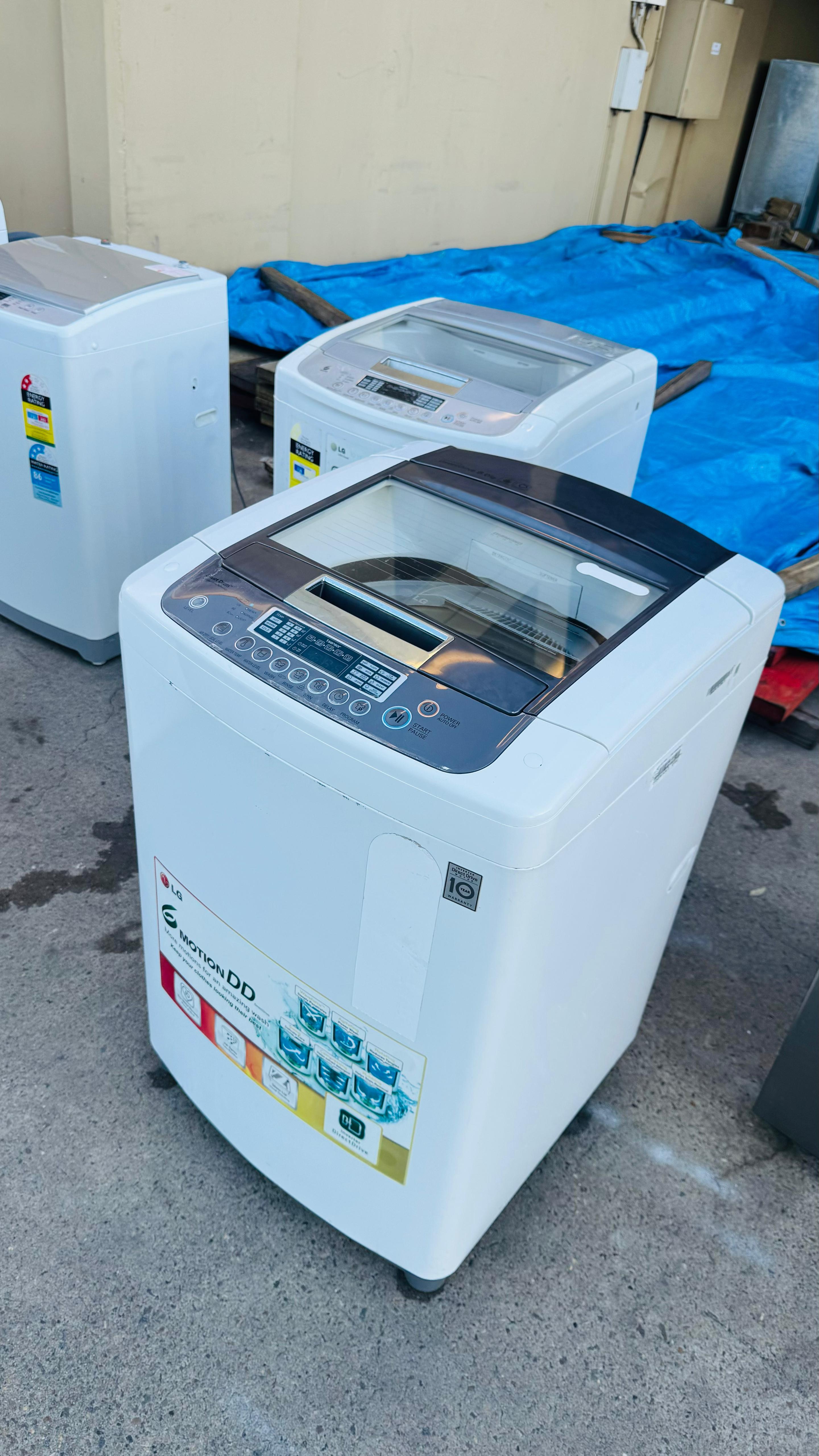 LG 8 KGS TOP LOADER WASHING MACHINE
