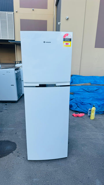 WESTINGHOUSE 276 LITRES FRIDGE FREEZER