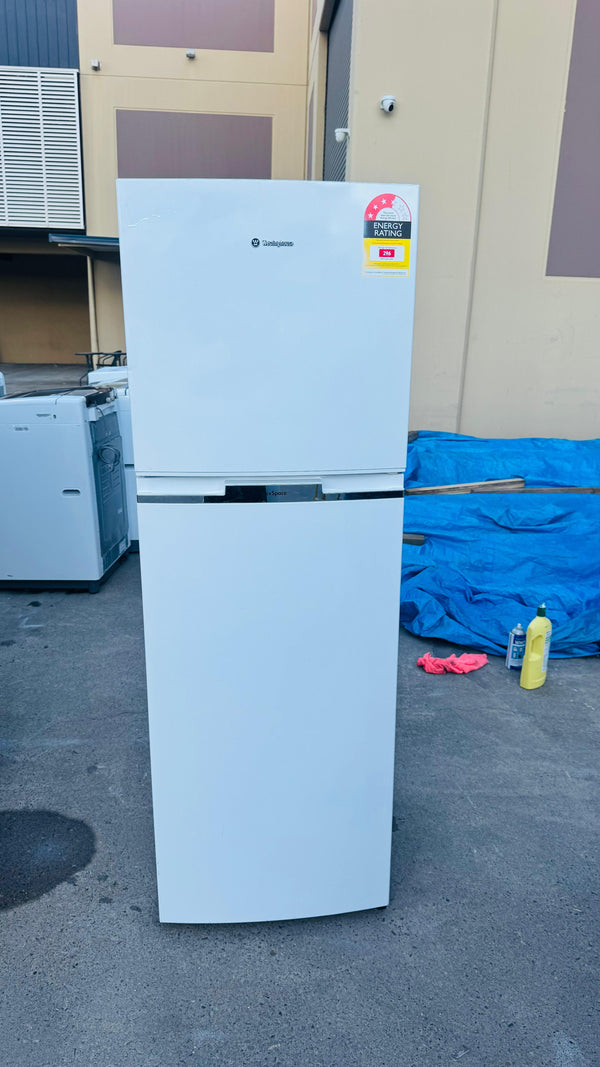 WESTINGHOUSE 276 LITRES FRIDGE FREEZER