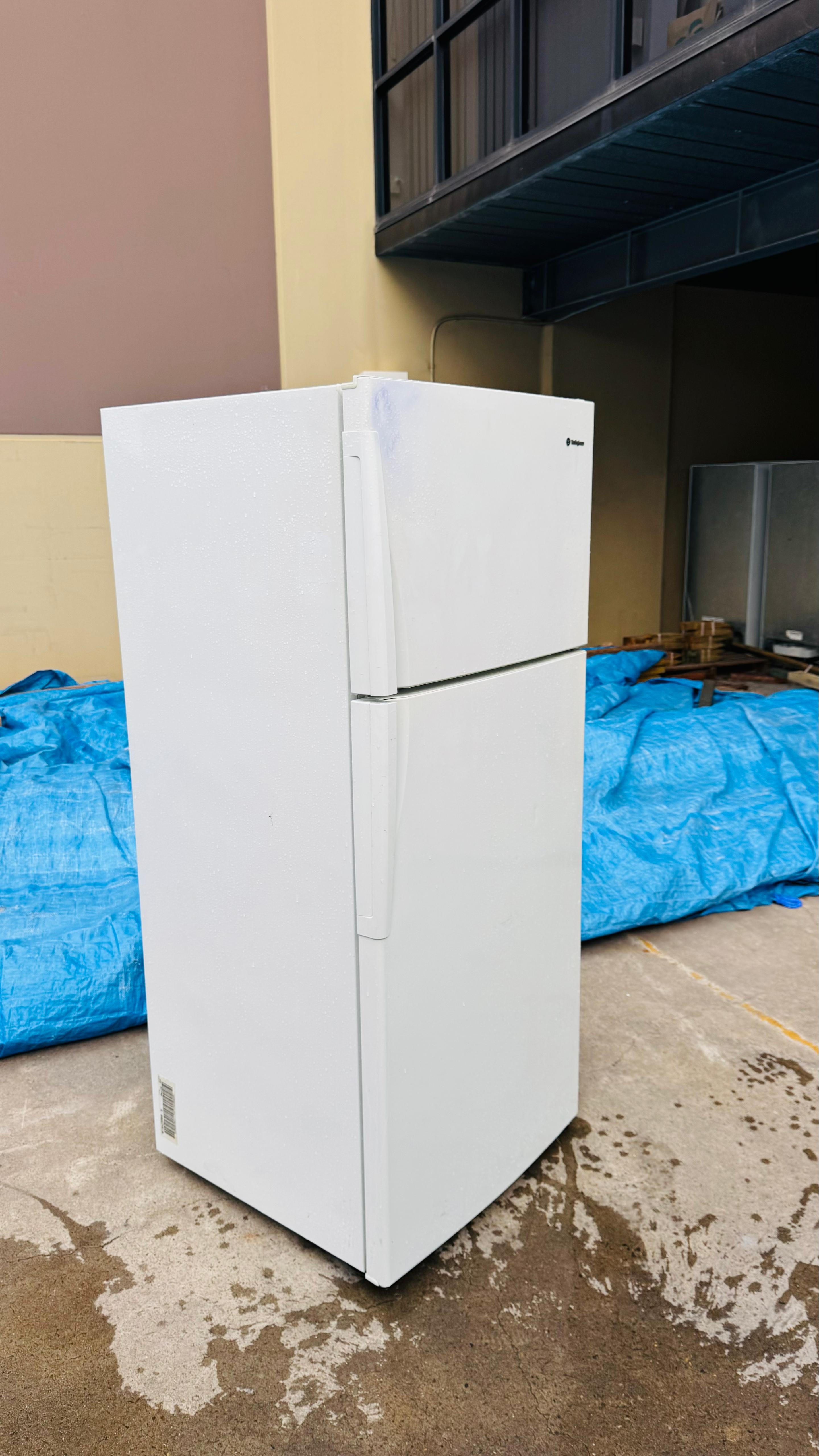 WESTINGHOUSE 420 LITRES FRIDGE FREEZER