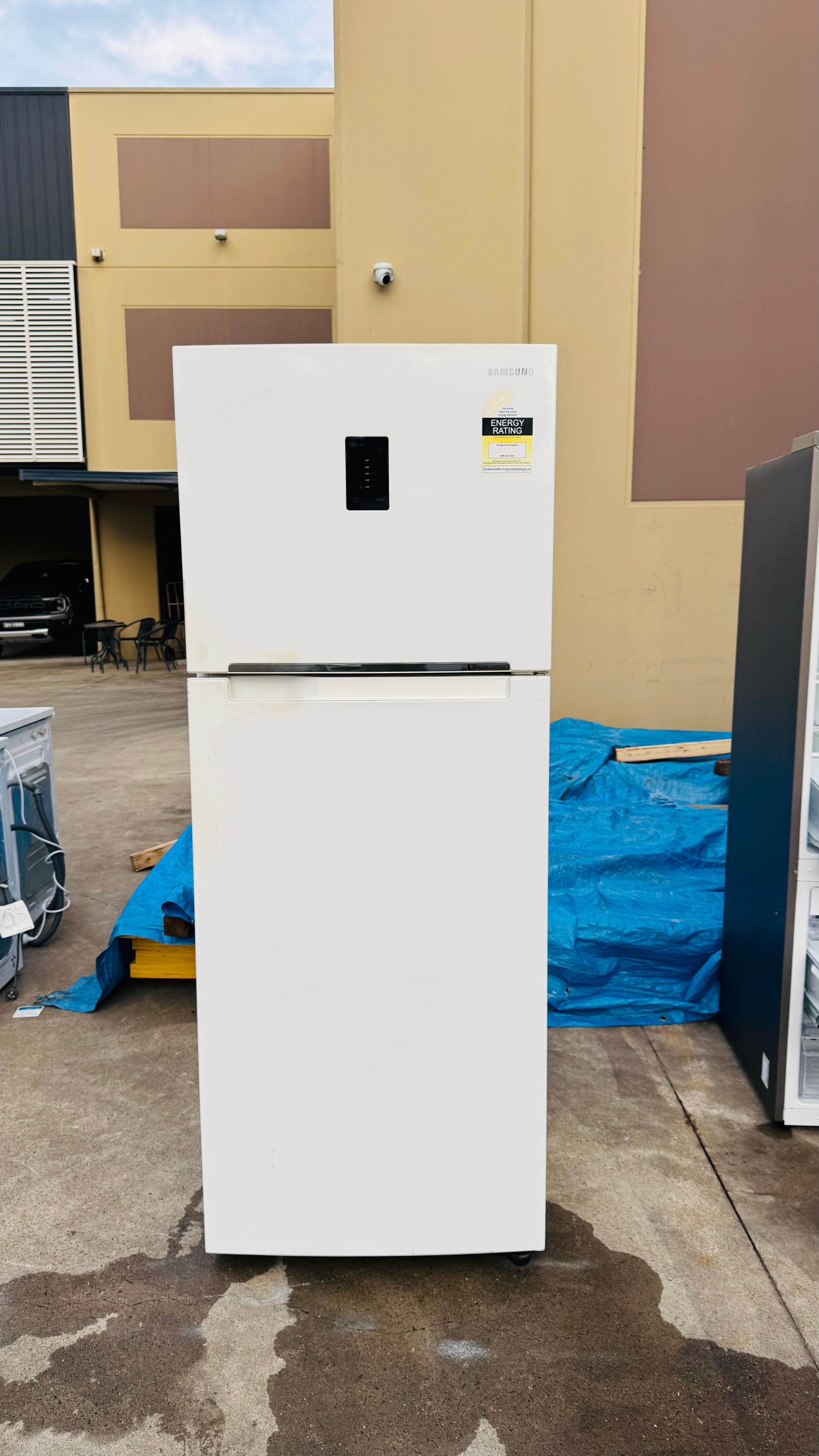 SAMSUNG 415 LITRES FRIDGE FREEZER