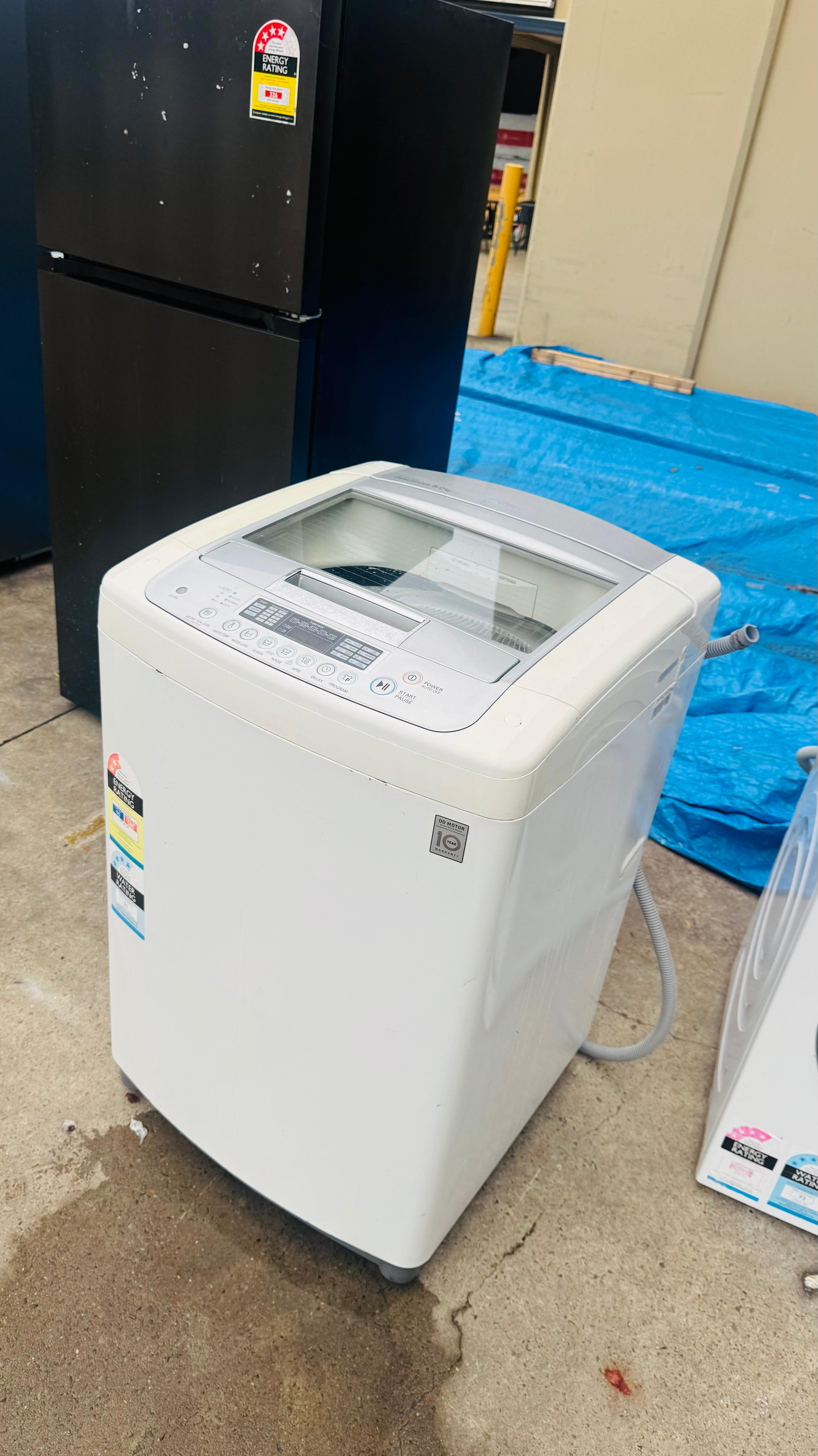 LG 8KGS TOP LOADER WASHING MACHINE