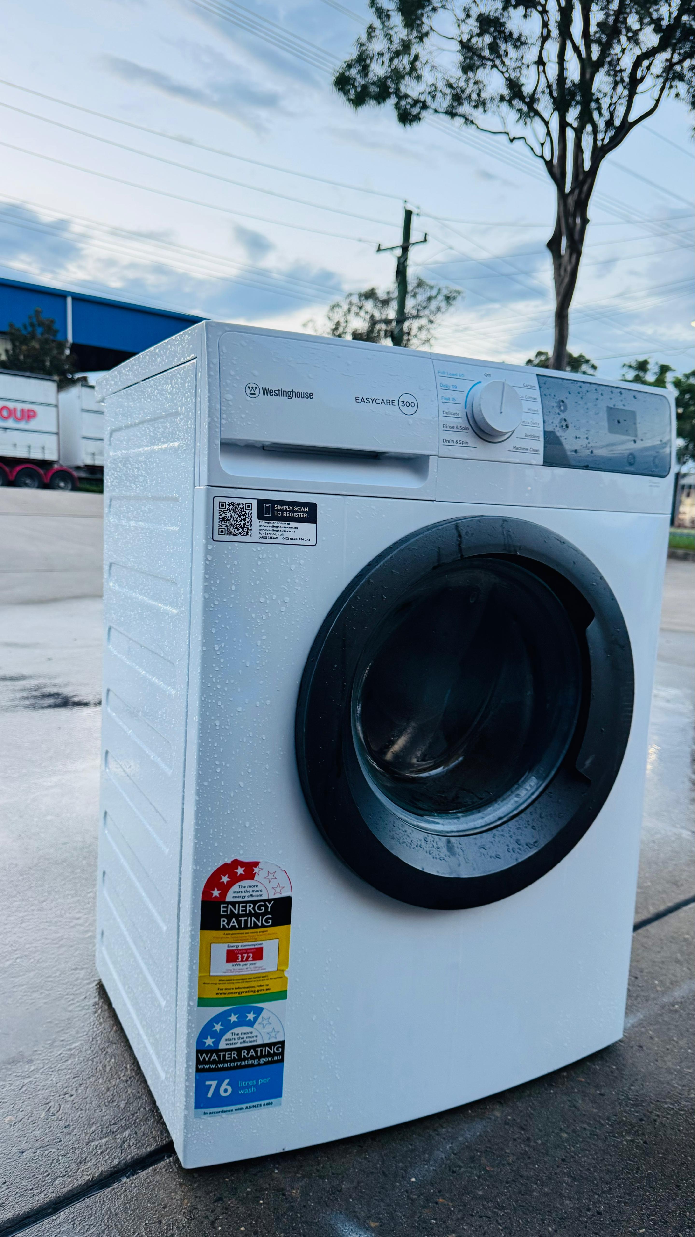 WESTINGHOUSE 7.5KGS FRONT LOADER WASHING MACHINE