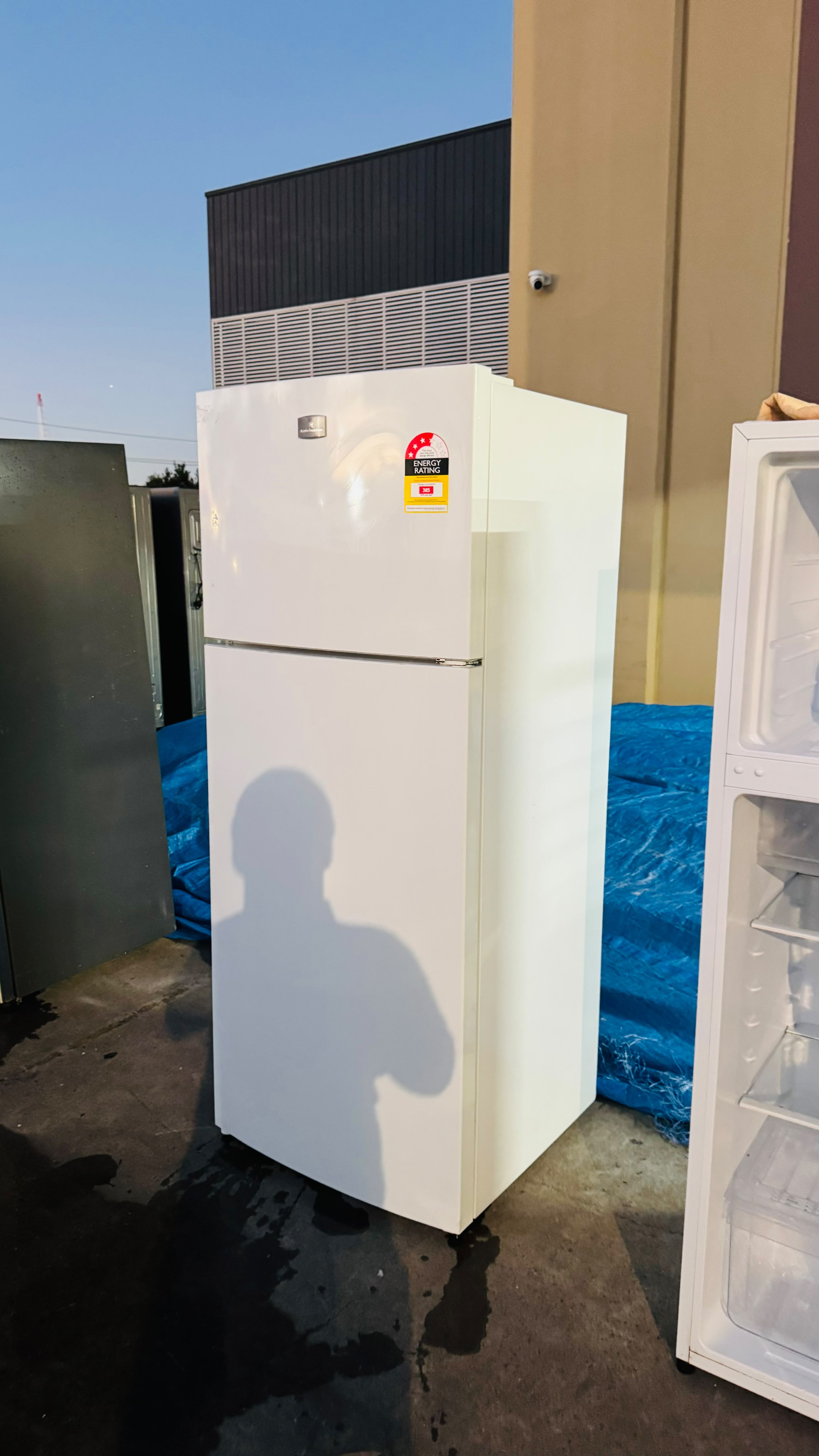 WESTINGHOUSE 461 LITRES FRIDGE FREEZER