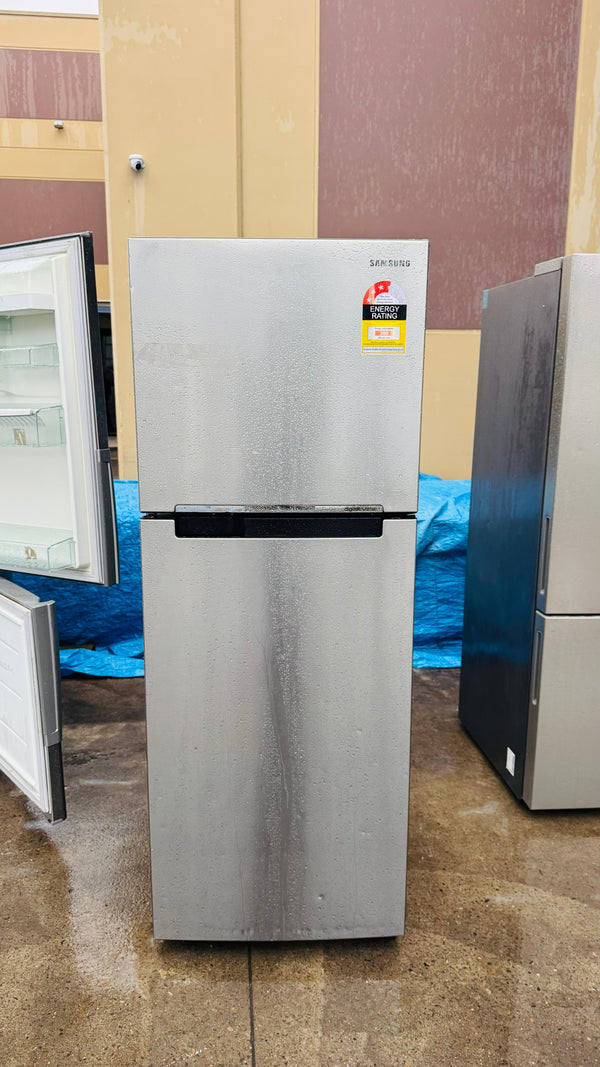 SAMSUNG 320 LITRES FRIDGE FREEZER