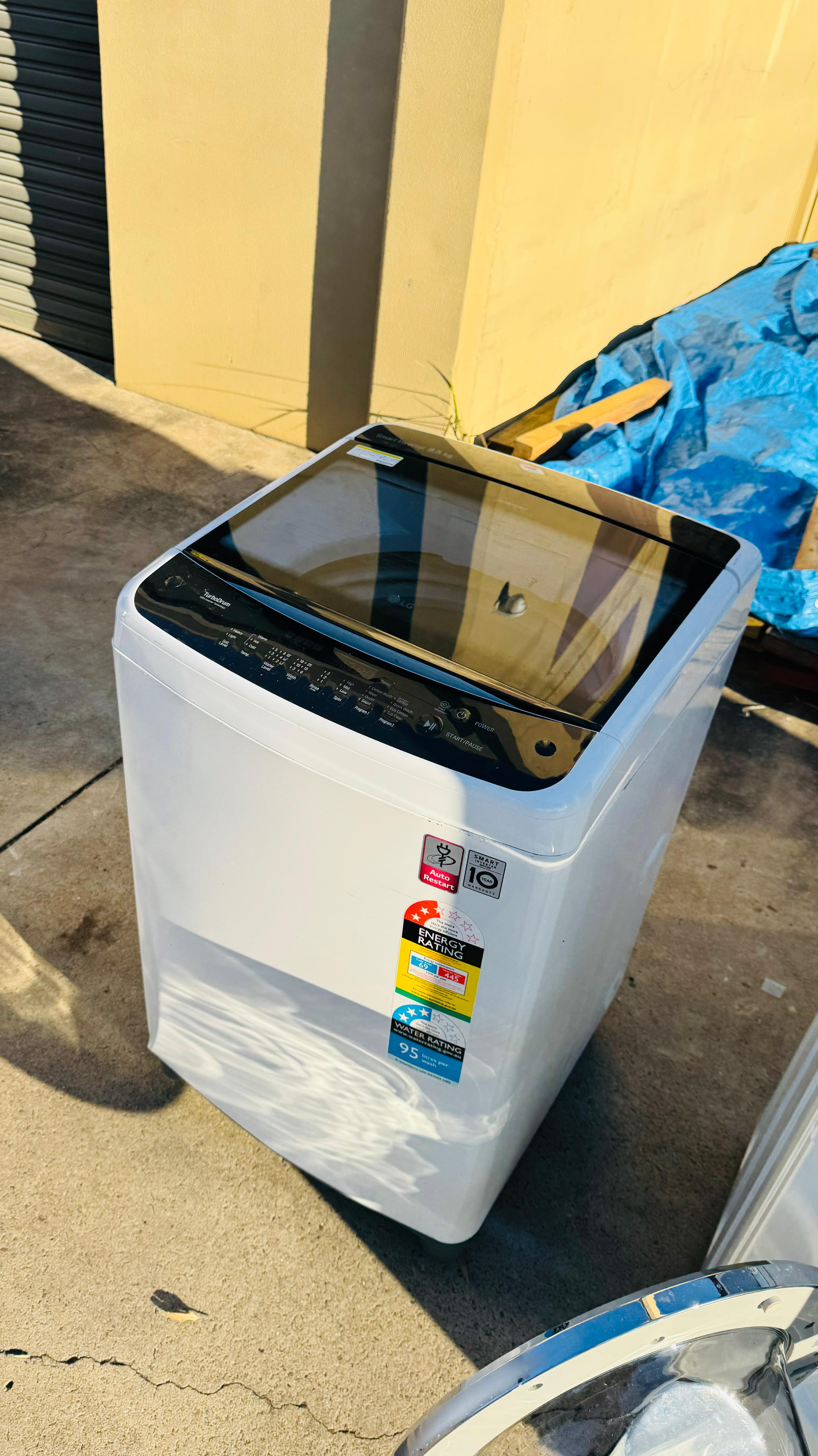 LG 6.5 KGS TOP LOADER WASHING MACHINE