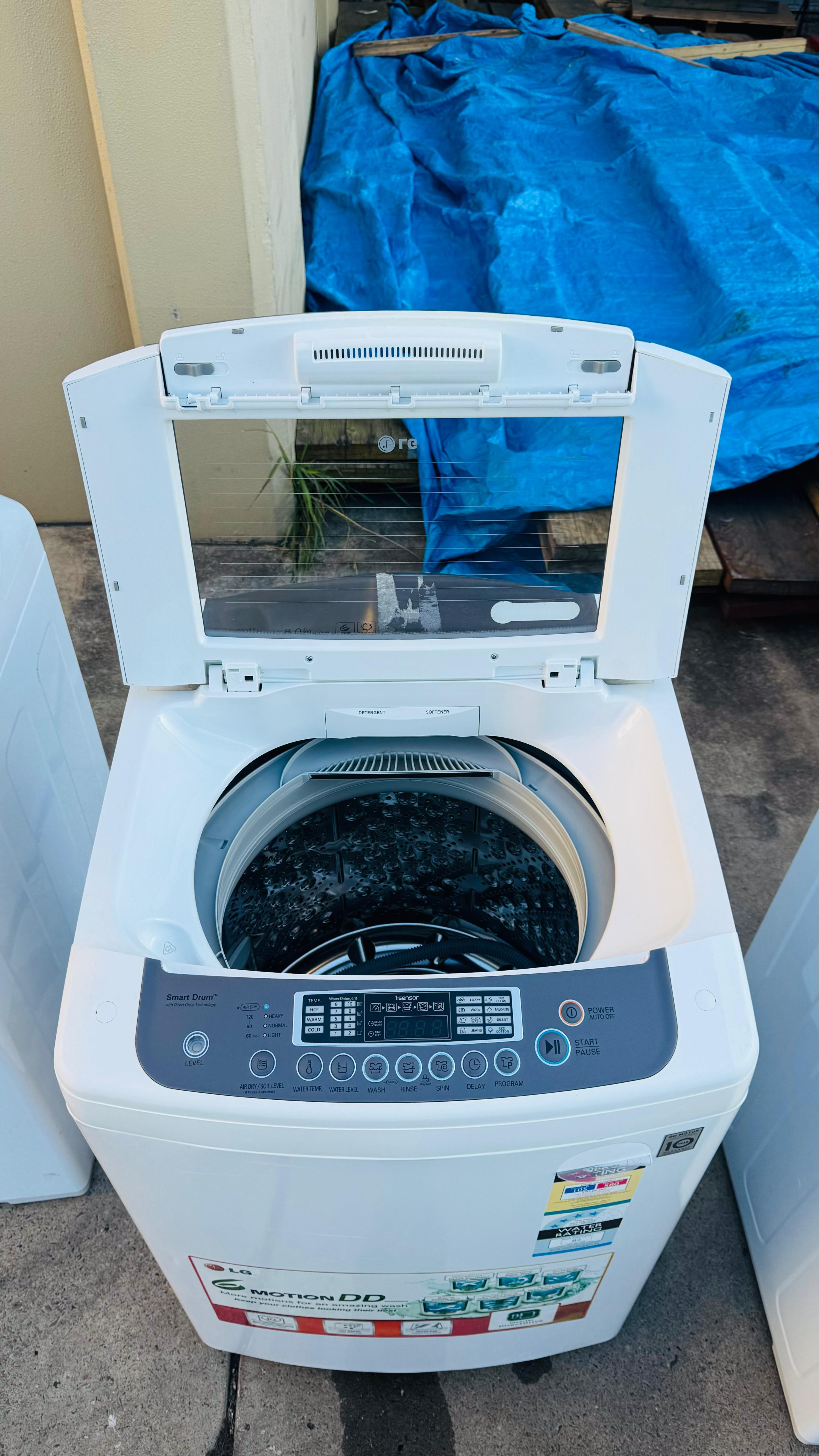 LG 8KGS TOP LOADER WASHING MACHINE