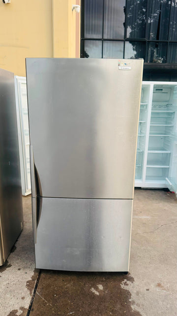 WESTINGHOUSE 510 LITRES FRIDGE FREEZER