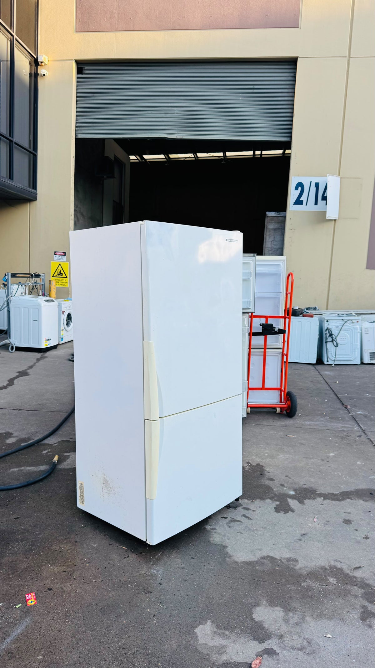 WESTINGHOUSE 505 LITRES FRIDGE FREEZER