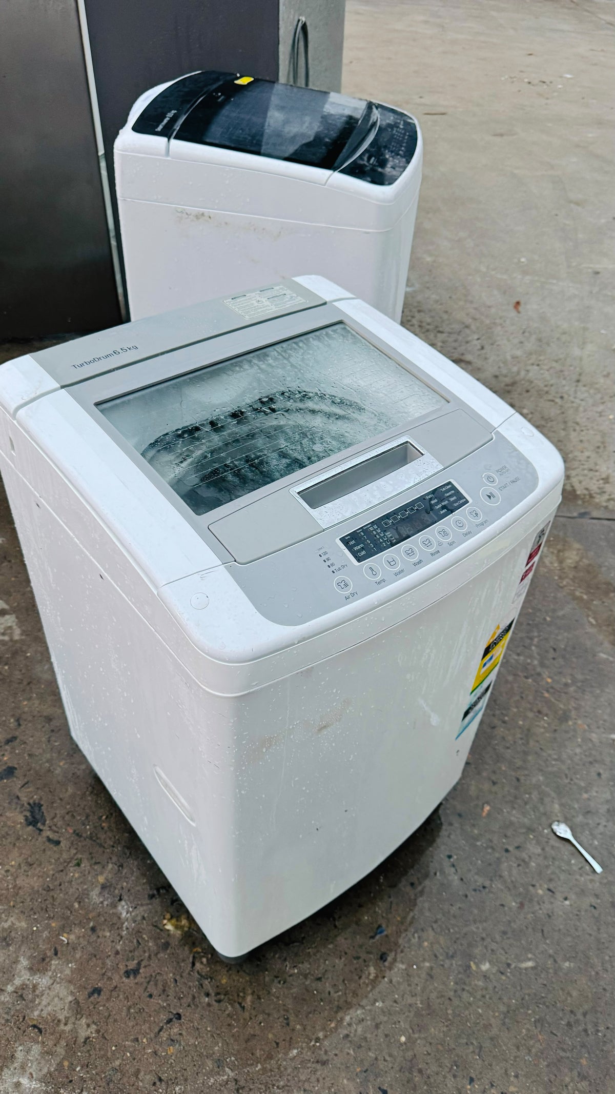 LG 6.5KGS TOP LOADER WASHING MACHINE
