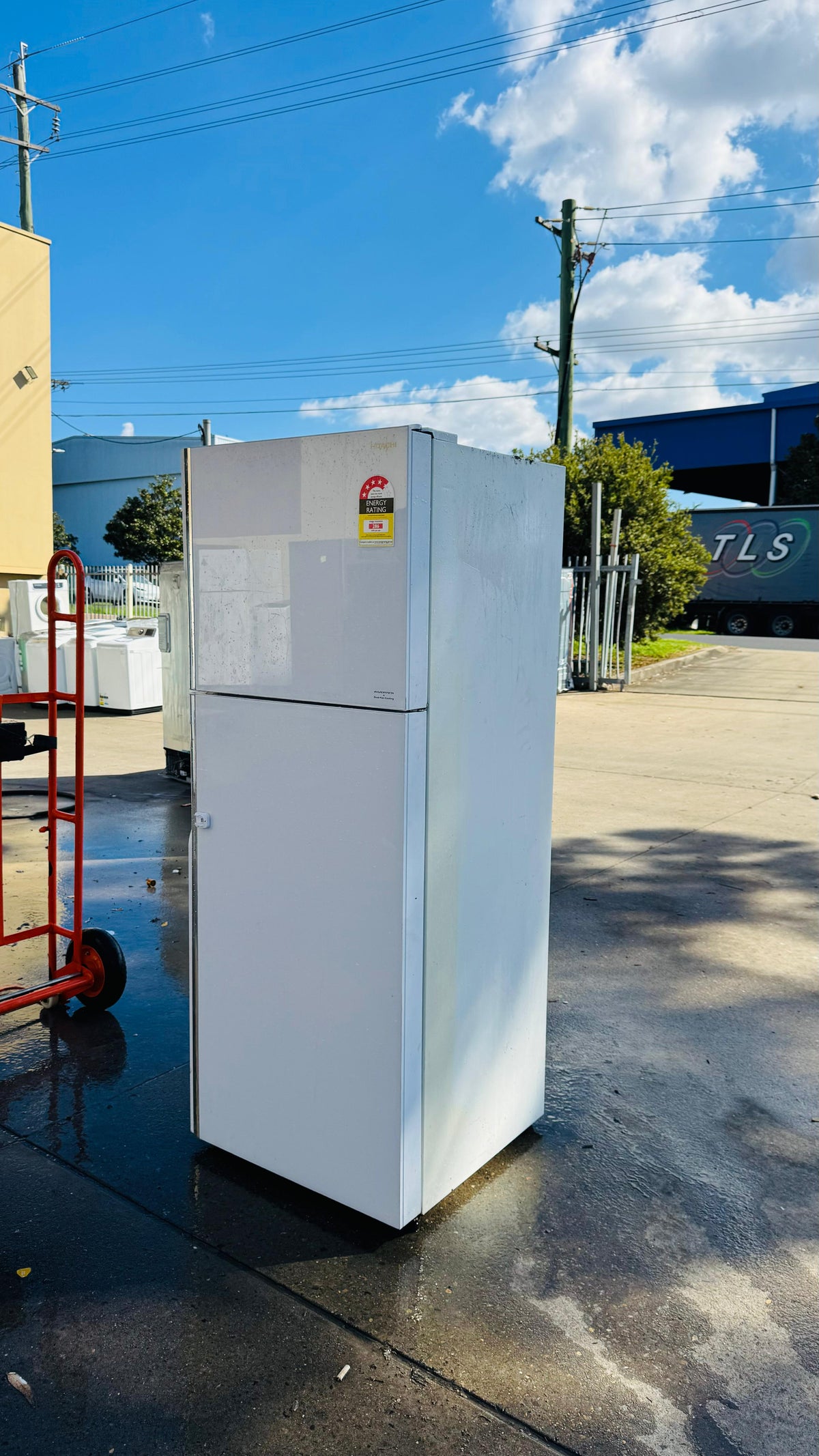 HITACHI 443 LITRES FRIDGE FREEZER
