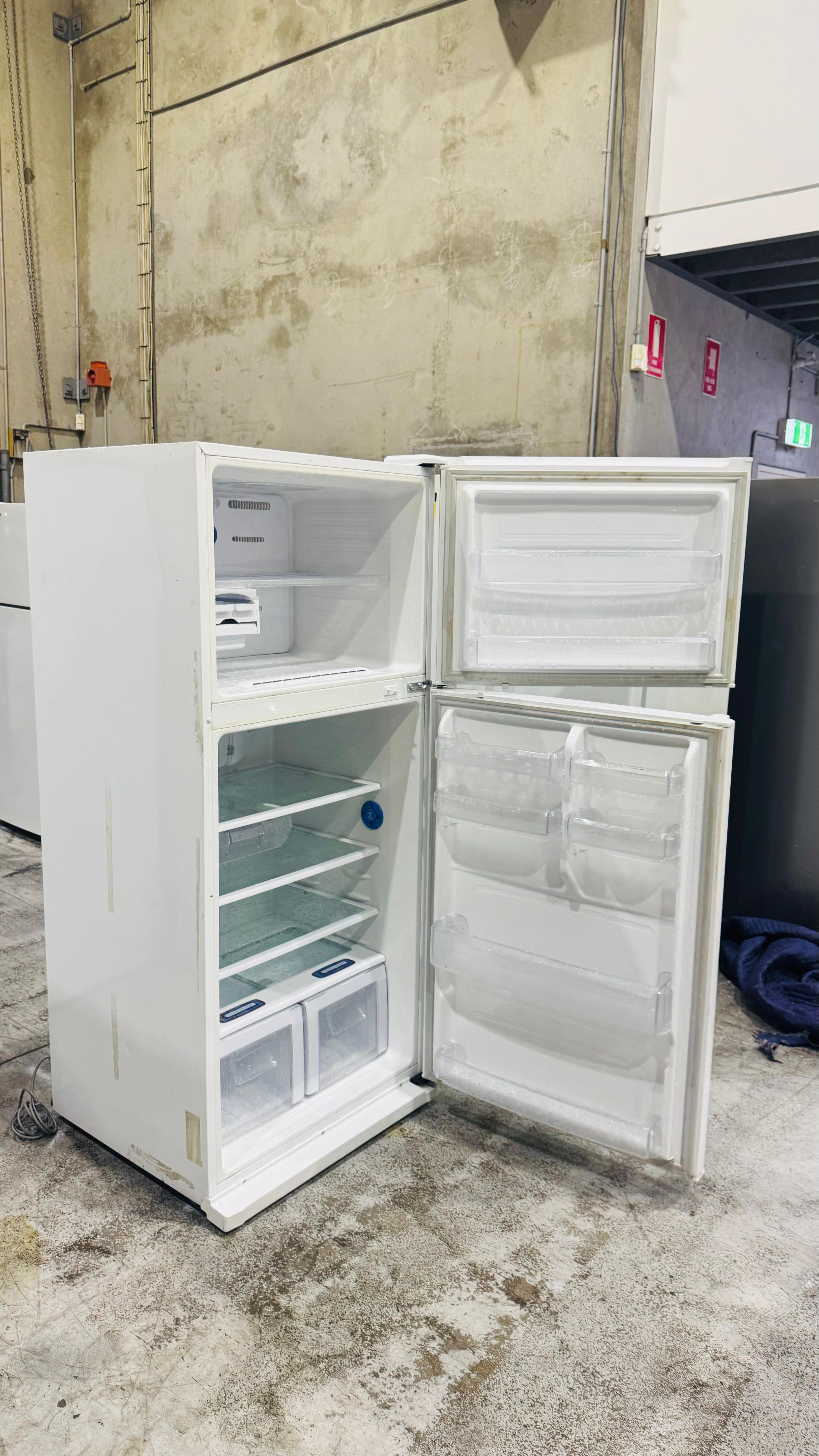 SAMSUNG 512 LITRES FRIDGE FREEZER