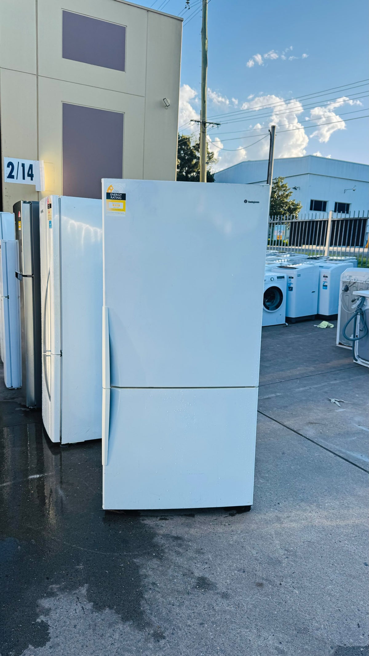 WESTINGHOUSE 510 LITRES FRIDGE FREEZER
