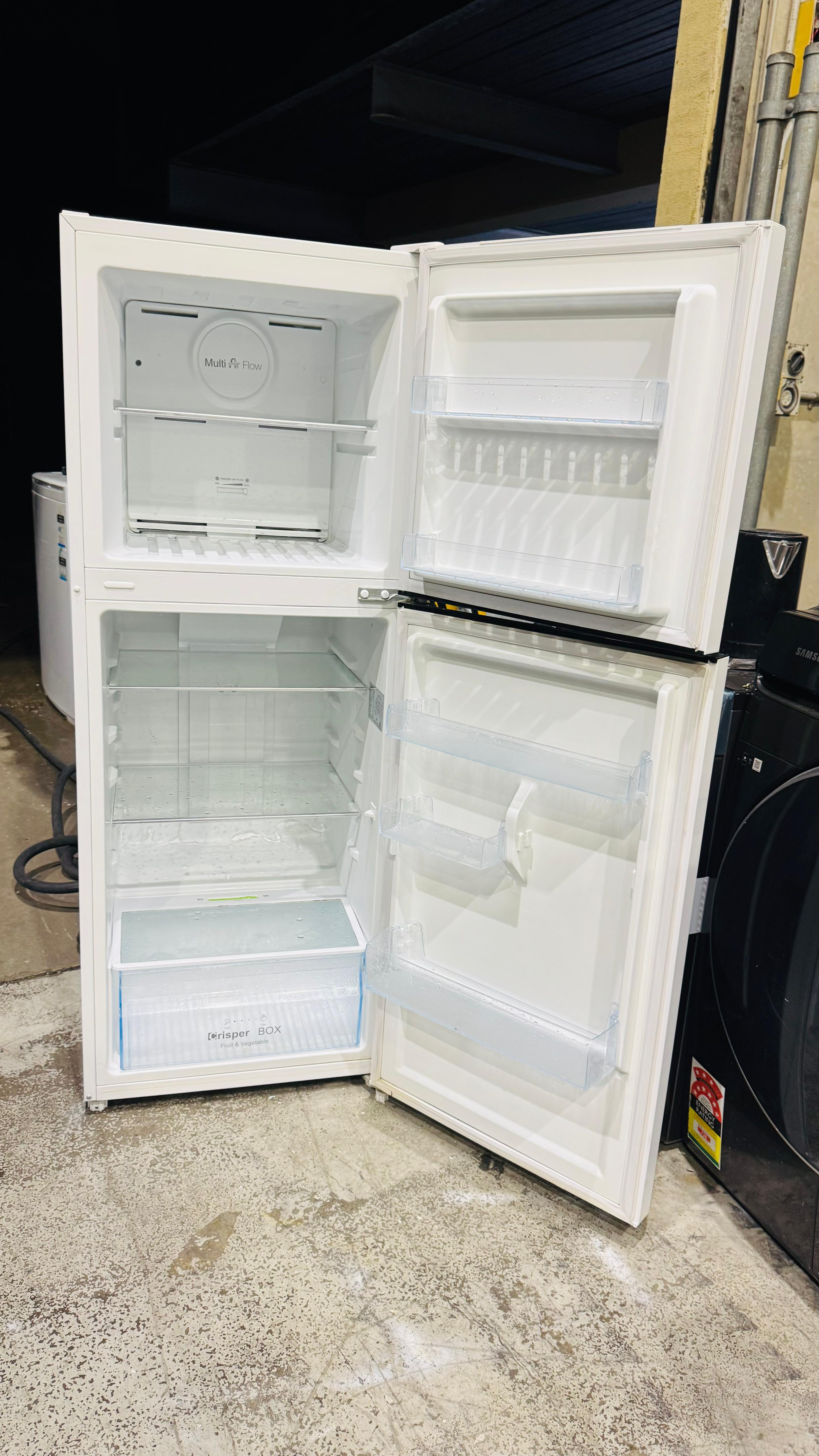 CHIQ 216 LITRES FRIDGE FREEZER