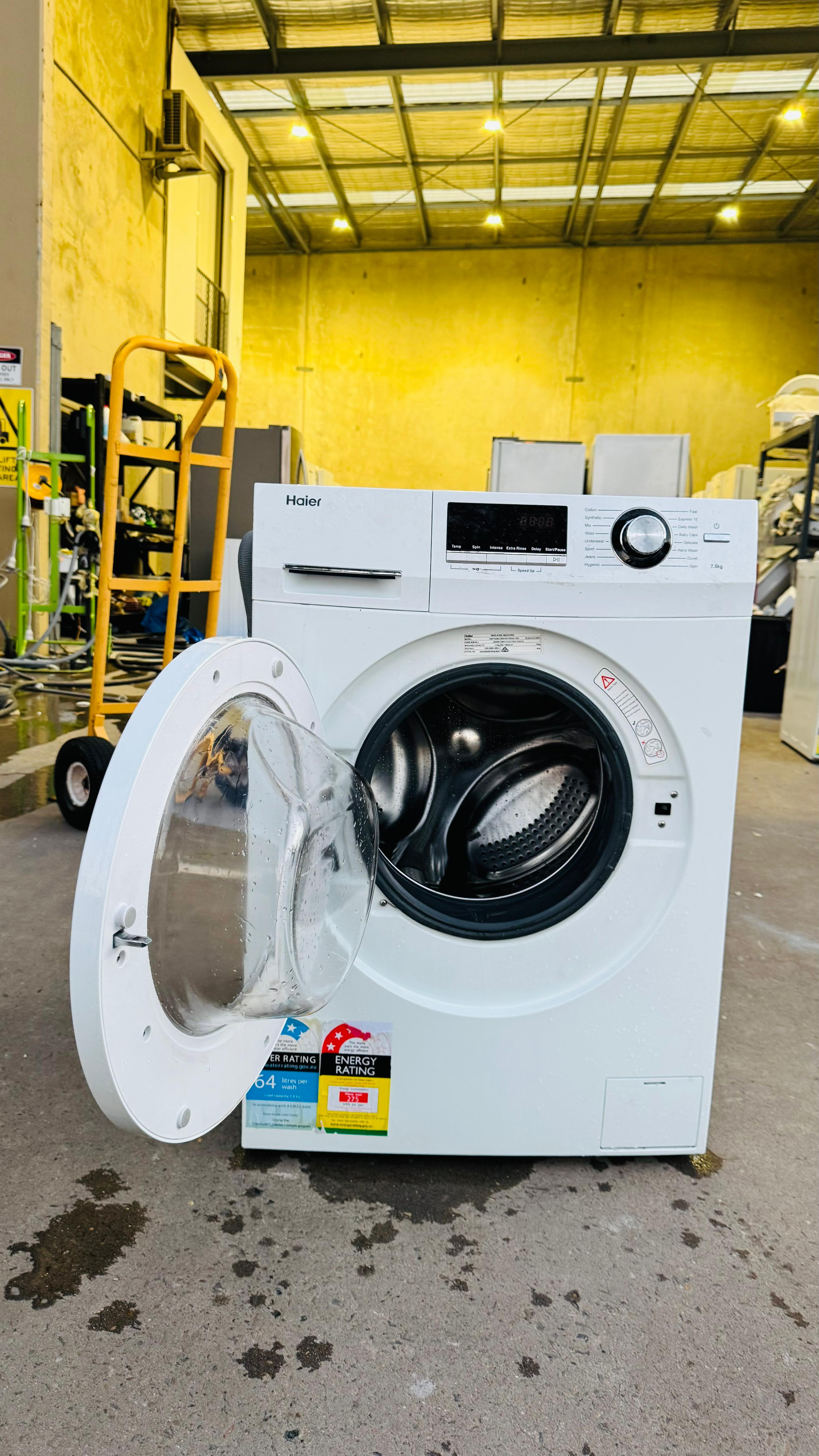 HAIER 7.5KGS FRONT LOADER WASHING MACHINE