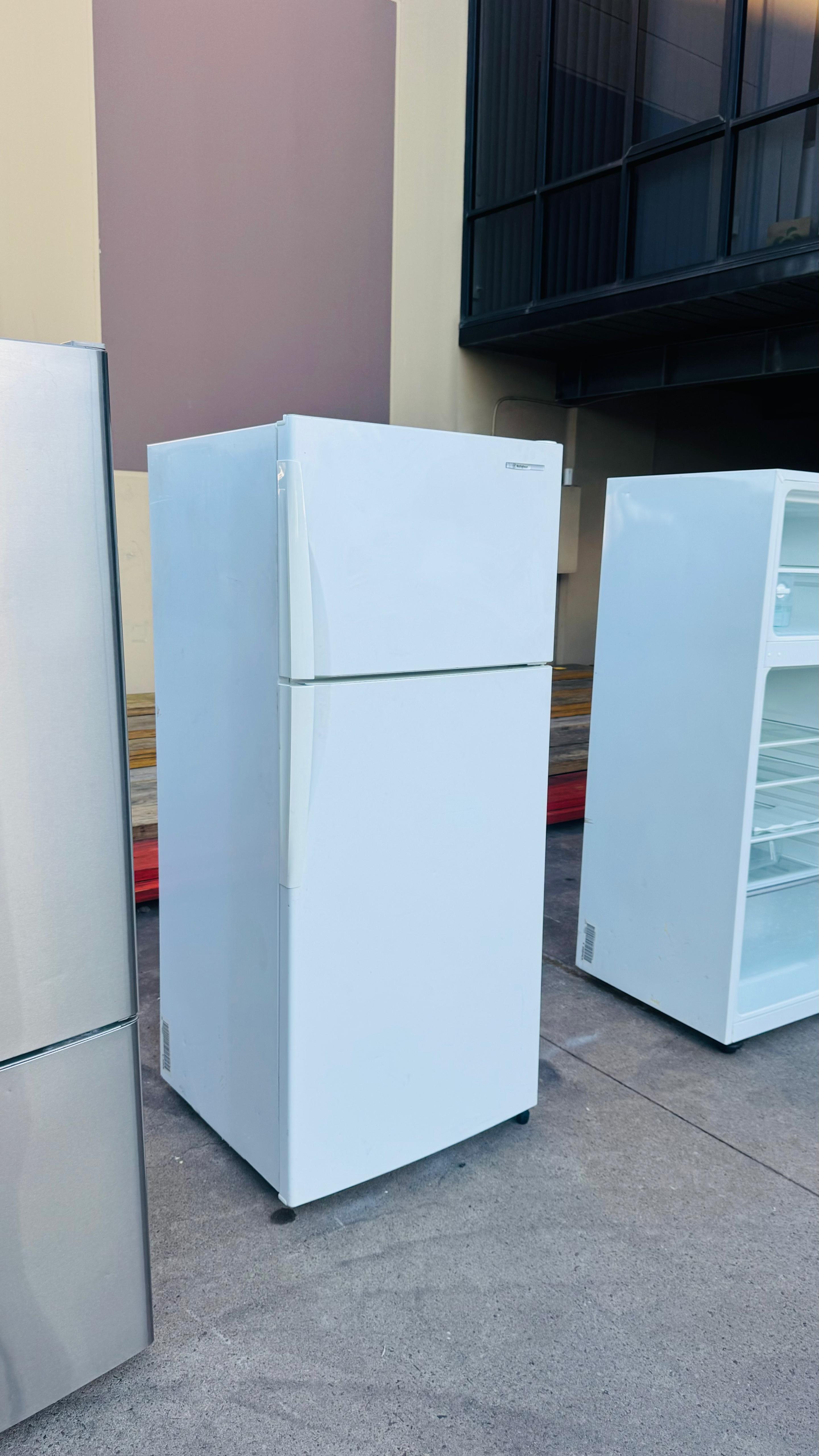WESTINGHOUSE 420 LITRES FRIDGE FREEZER