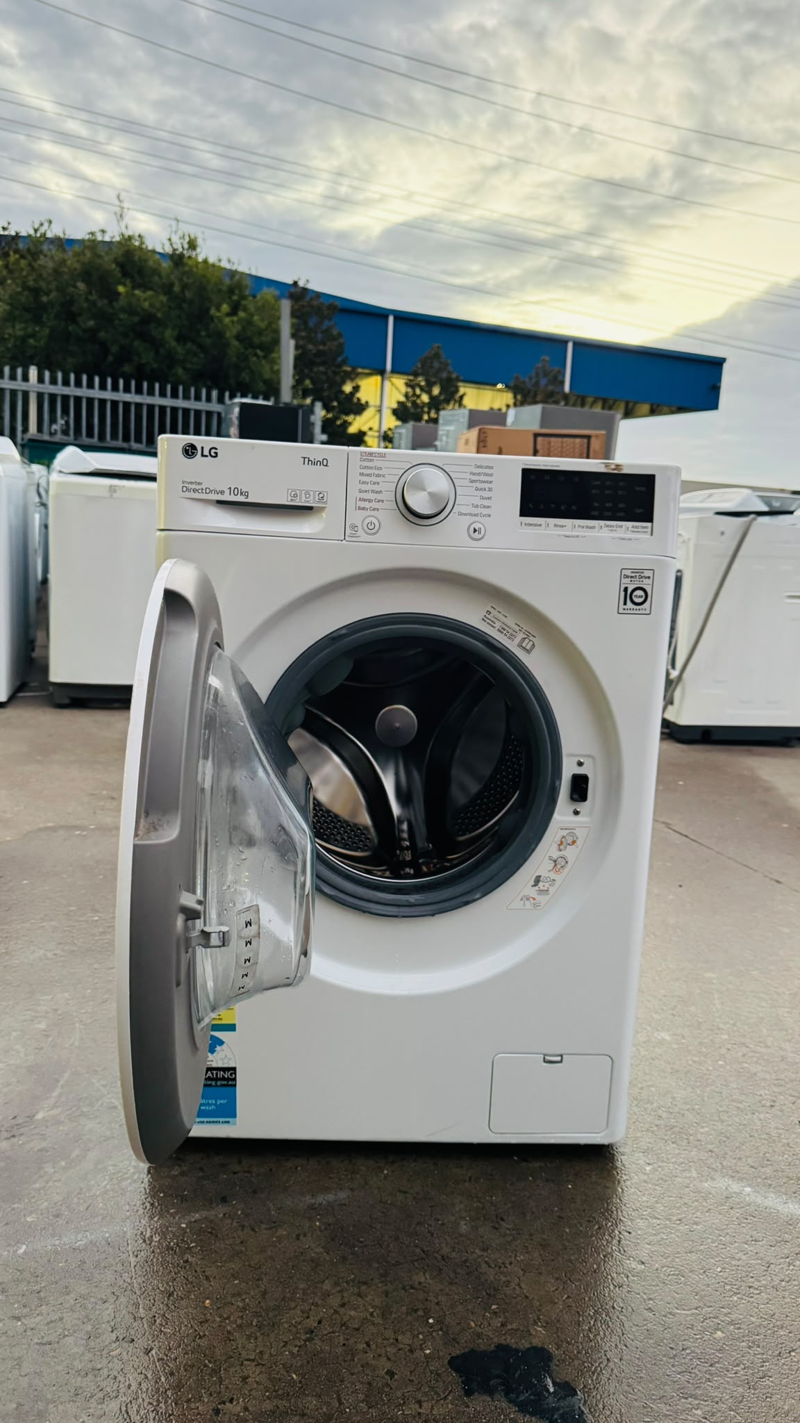 LG 10KGS FRONT LOADER WASHING MACHINE
