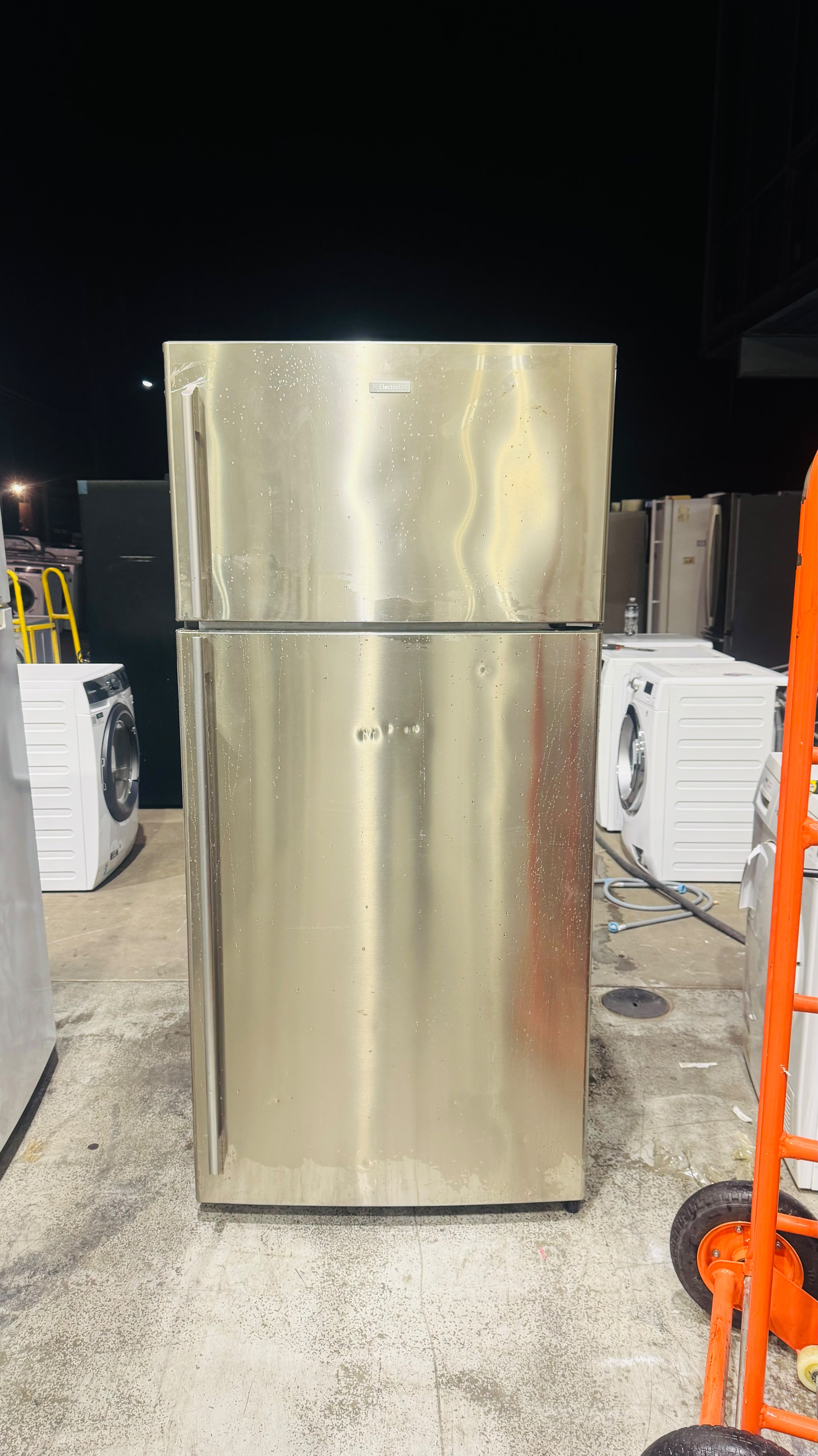 ELECTROLUX 520 LITRES FRIDGE FREEZER