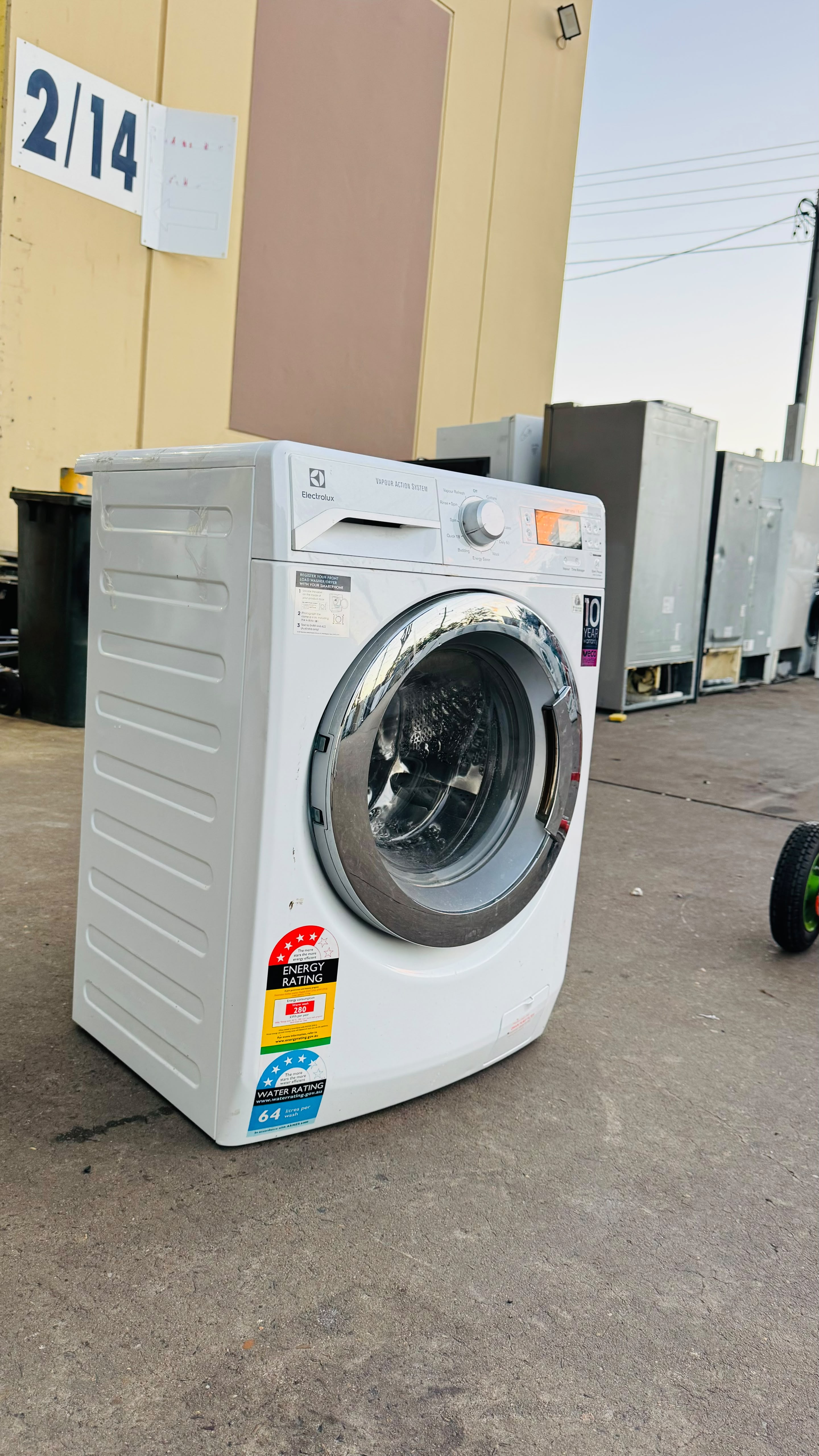 ELECTROLUX 7.5KGS FRONT LOADER WASHING MACHINE