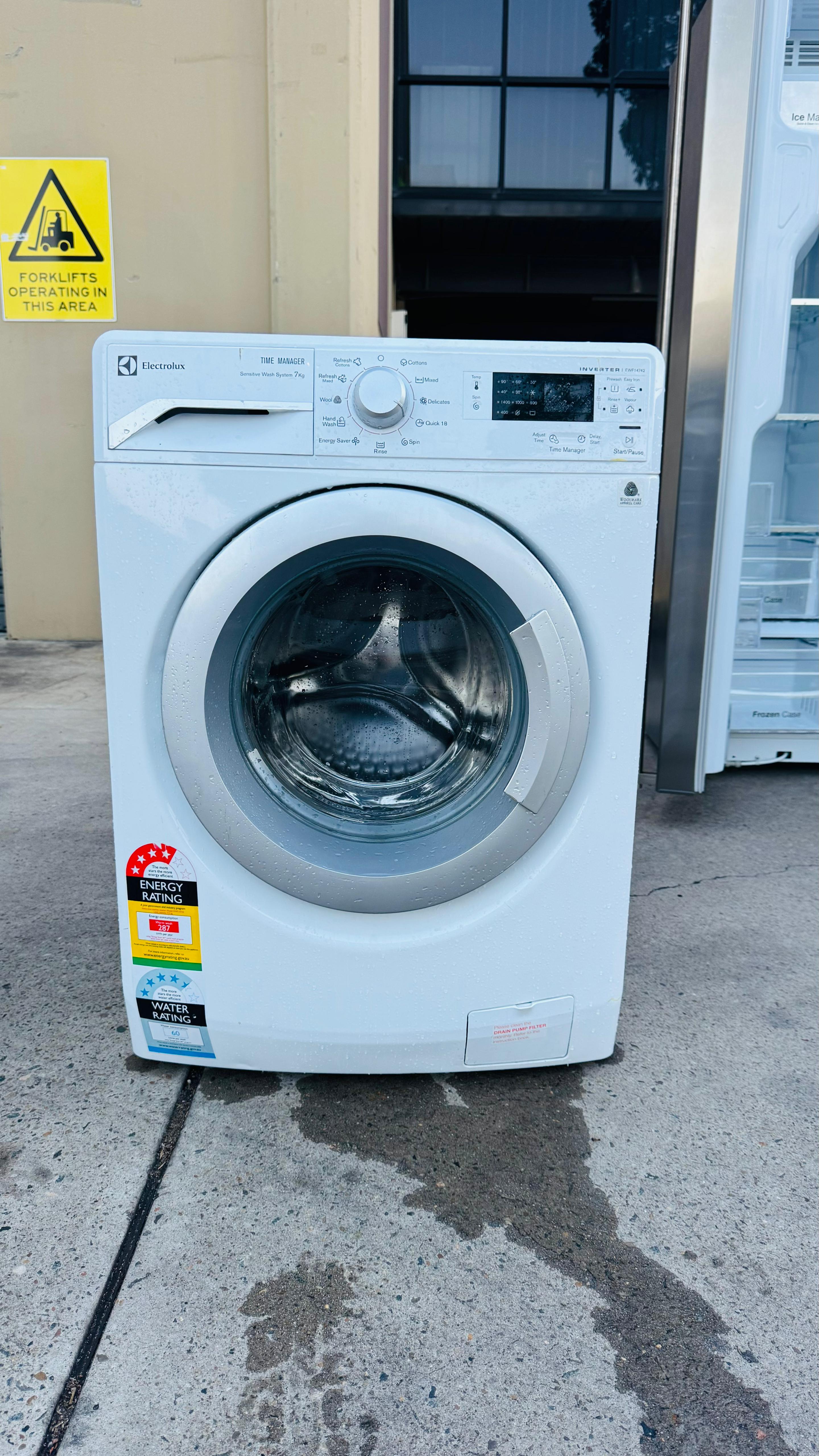 ELECTROLUX 7KGS FRONT LOADER WASHING MACHINE