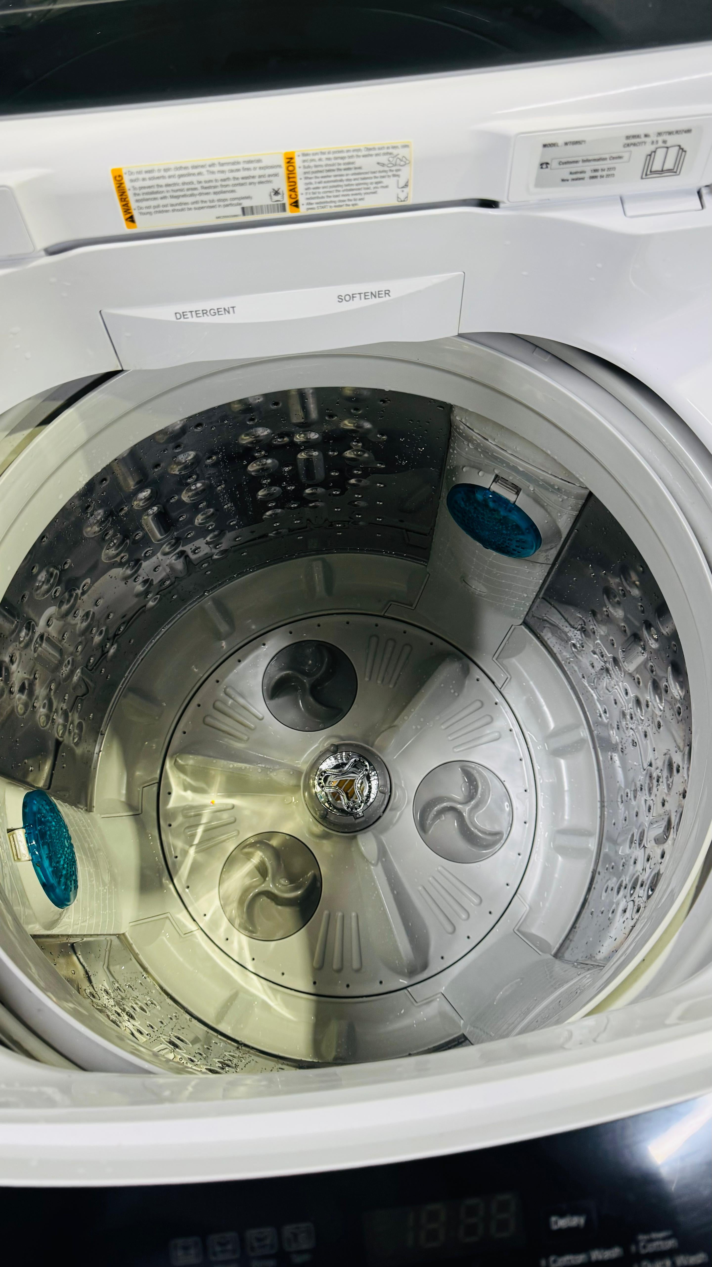 LG 8.5KGS TOP LOADER WASHING MACHINE