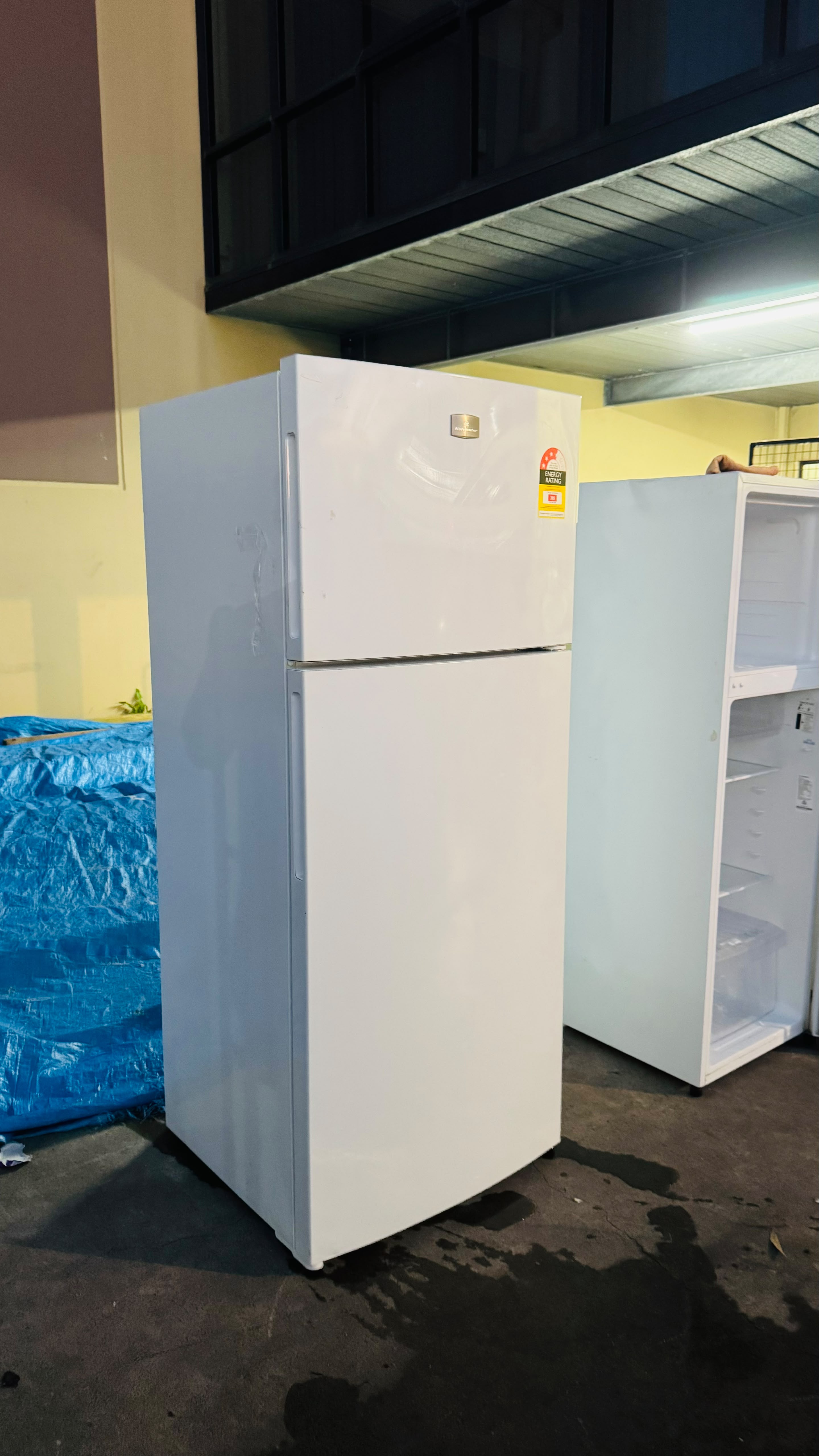 WESTINGHOUSE 461 LITRES FRIDGE FREEZER