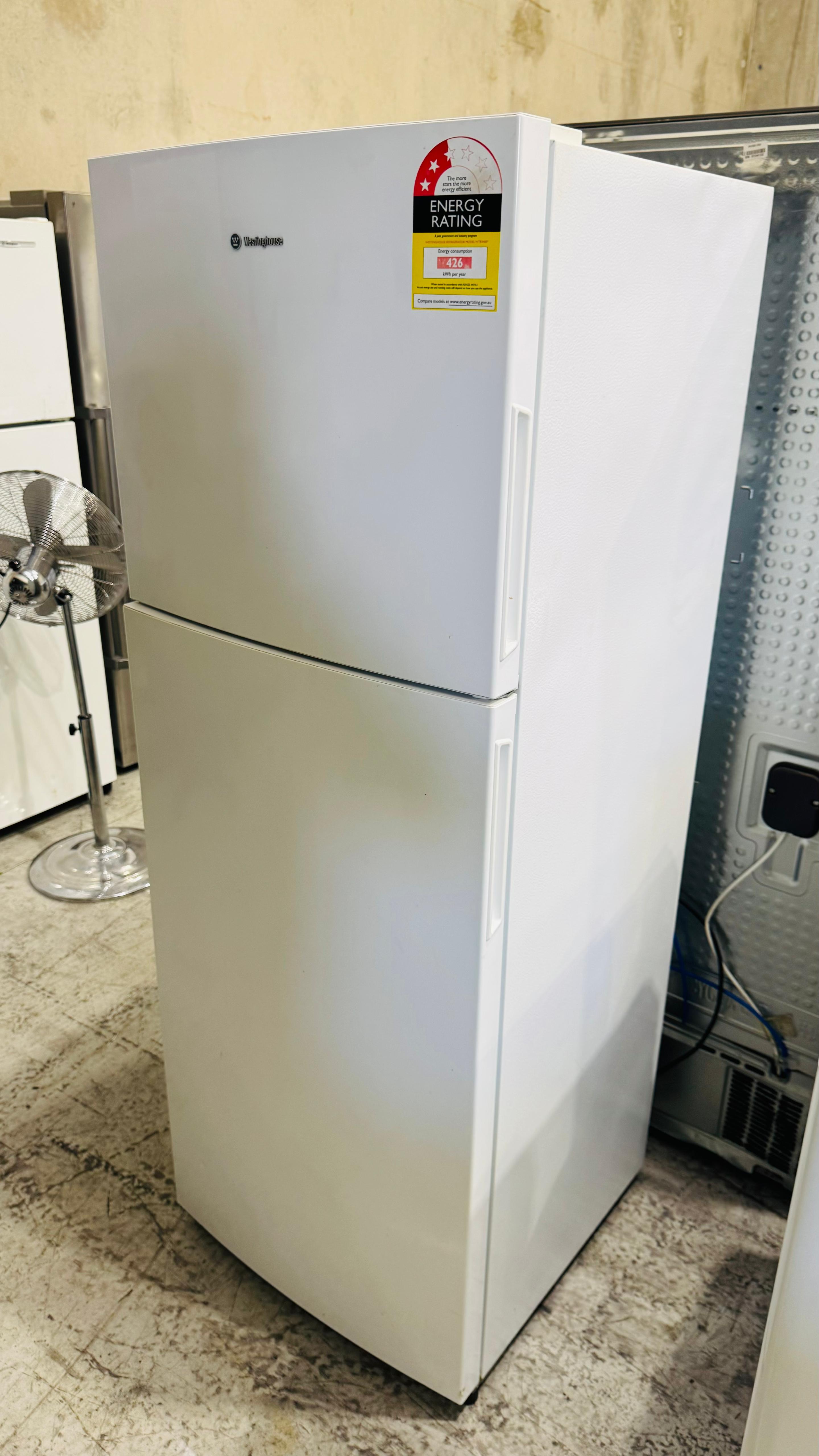 WESTINGHOUSE 340 LITRES FRIDGE FREEZER