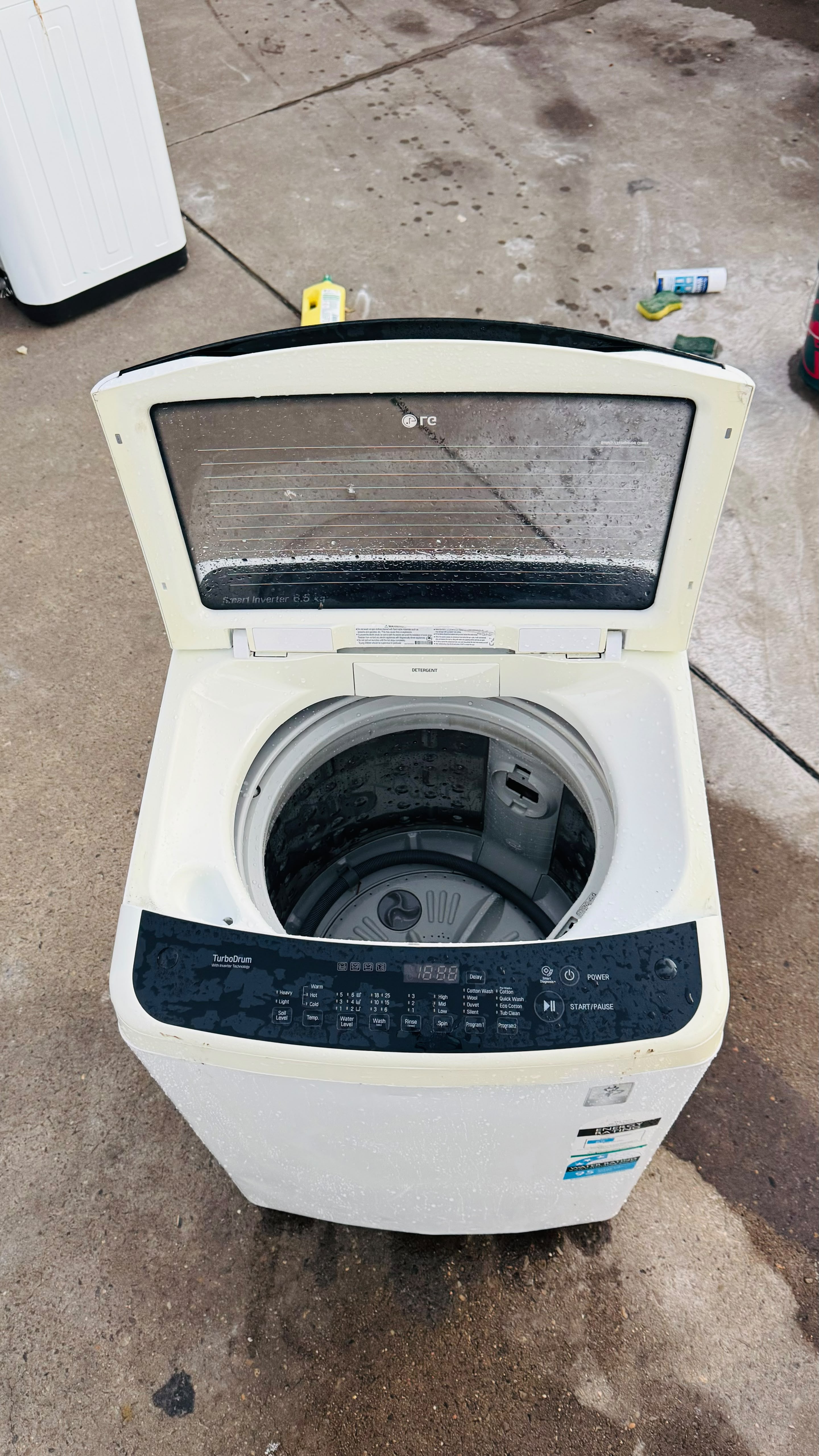 LG 6.5KGS TOP LOADER WASHING MACHINE