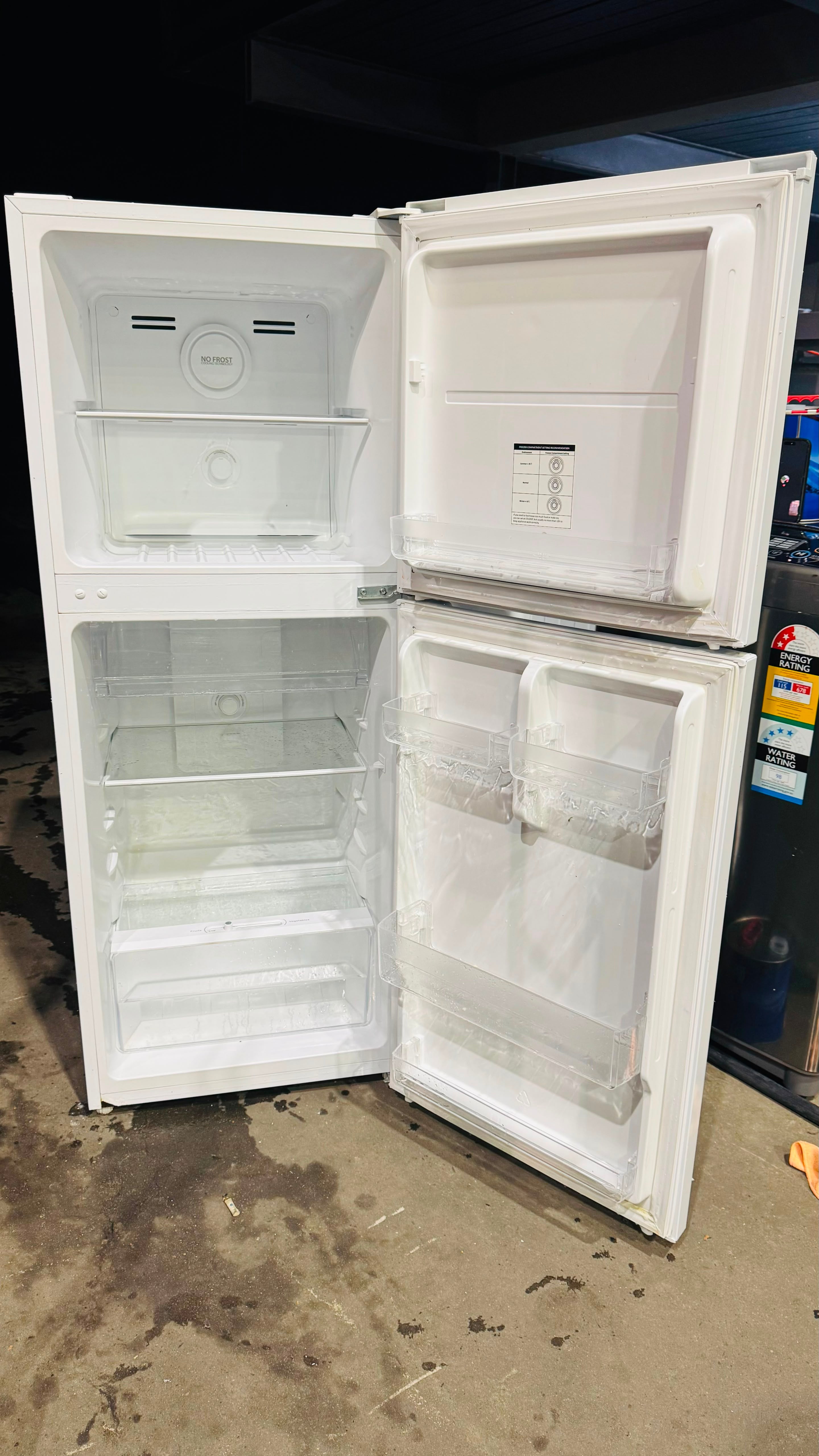 HAIER 220 LITRES FRIDGE FREEZER