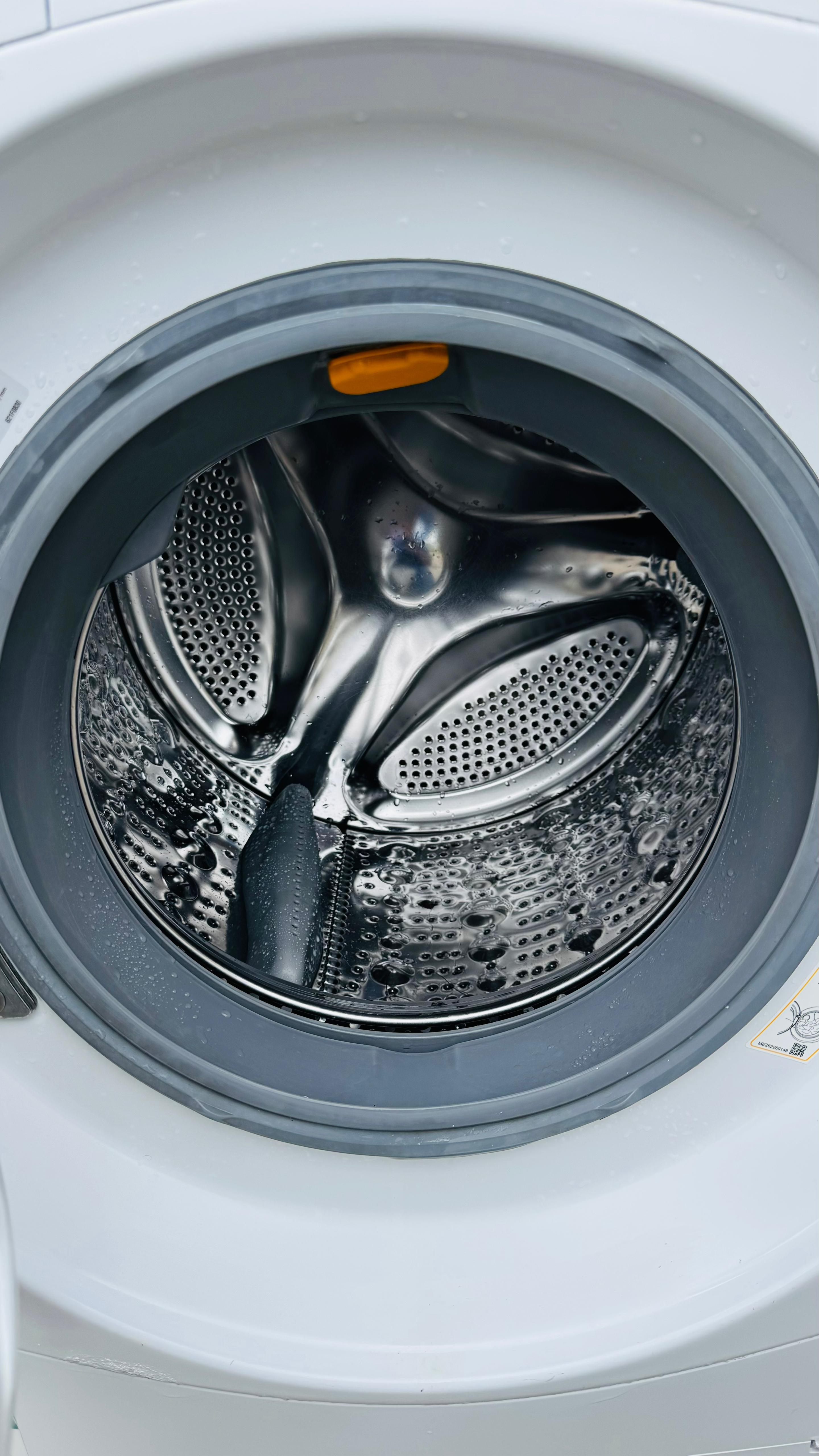 LG 8KGS FRONT LOADER WASHING MACHINE